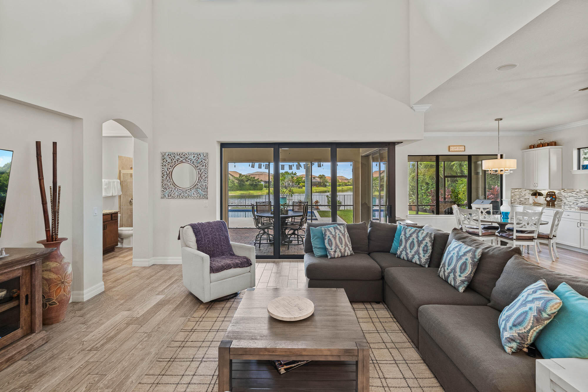 MLS #RX-11100886 image #5