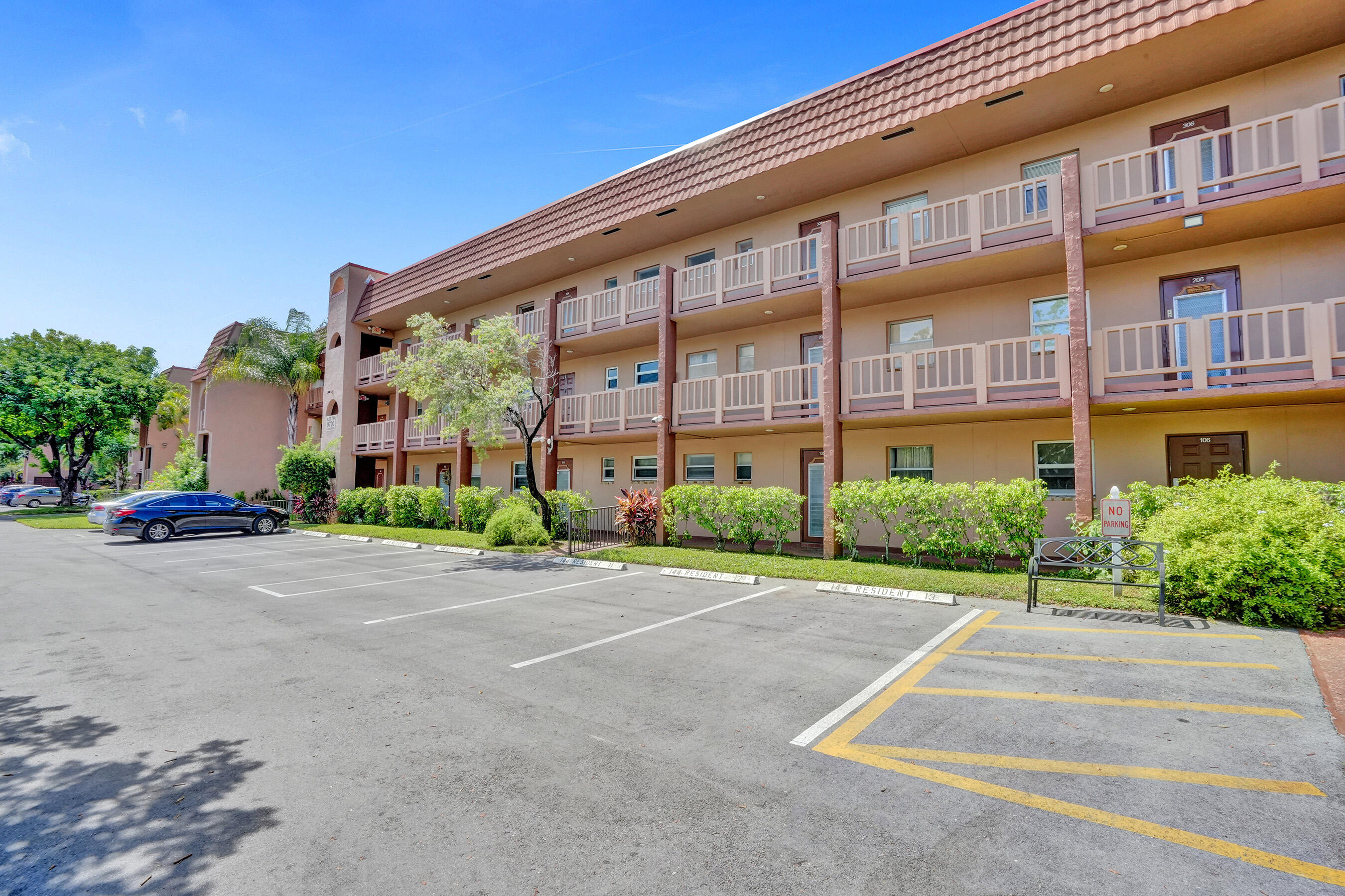 MLS #RX-11101873 image #0