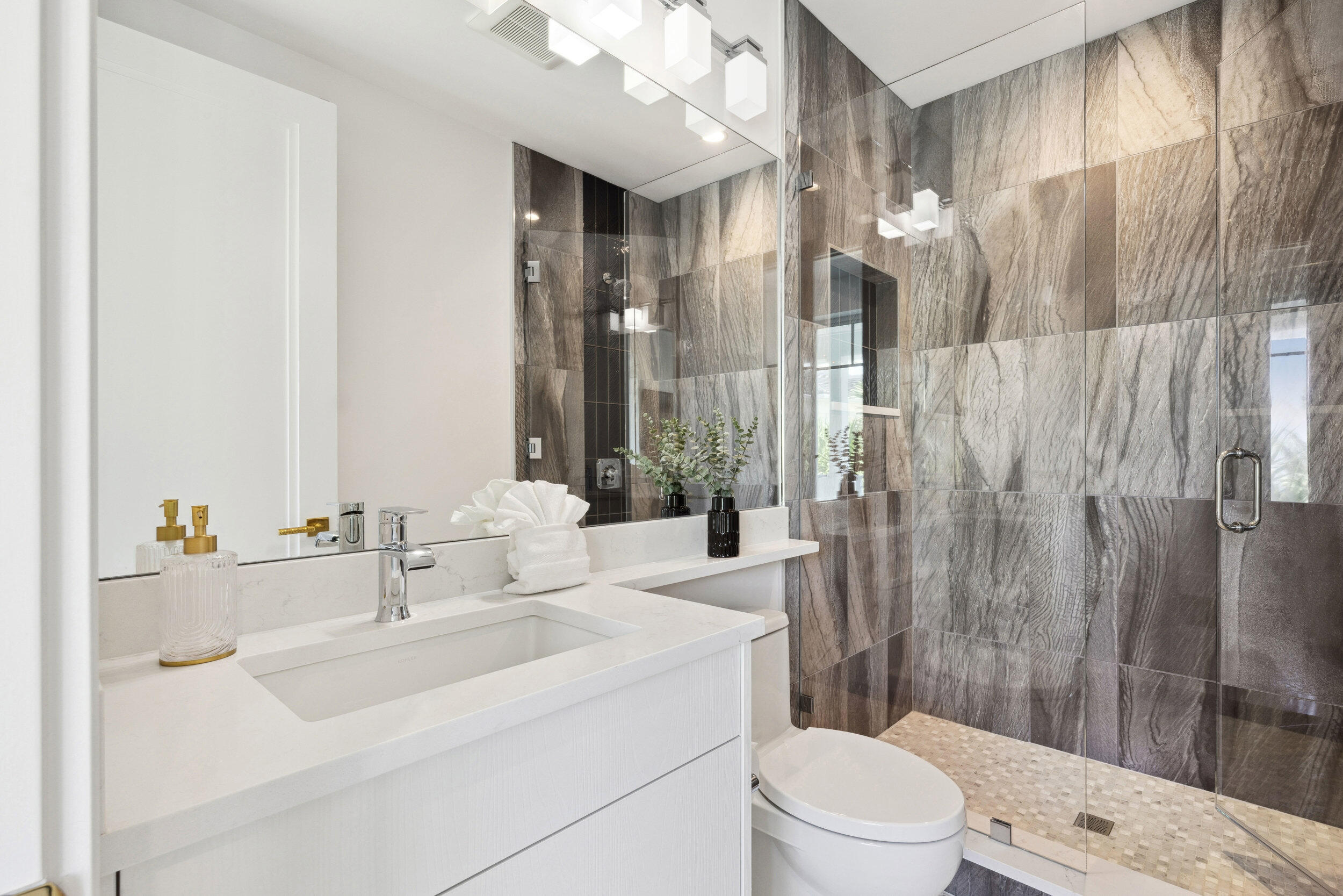 MLS #RX-11101975 image #64