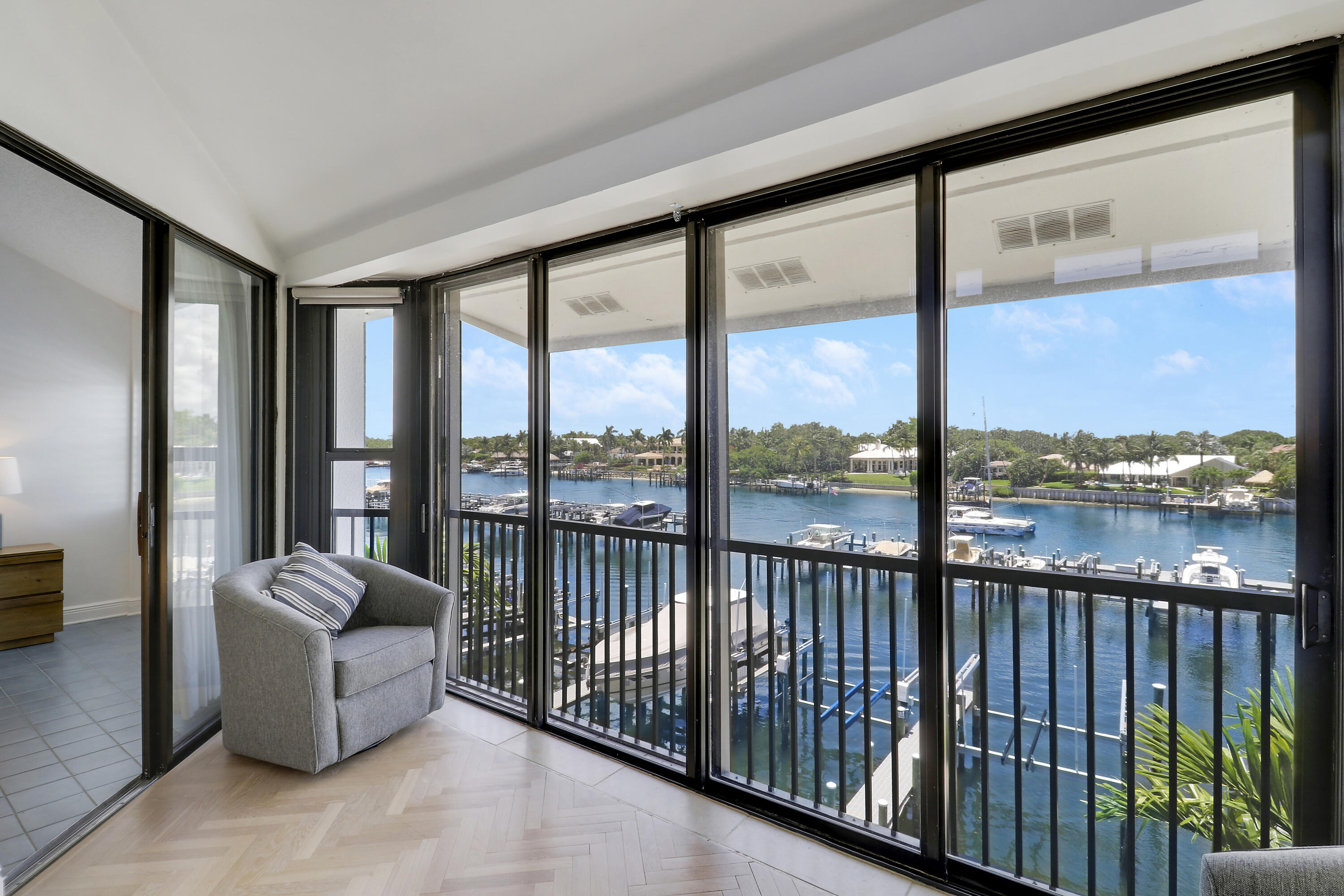 MLS #RX-11102740 image #1