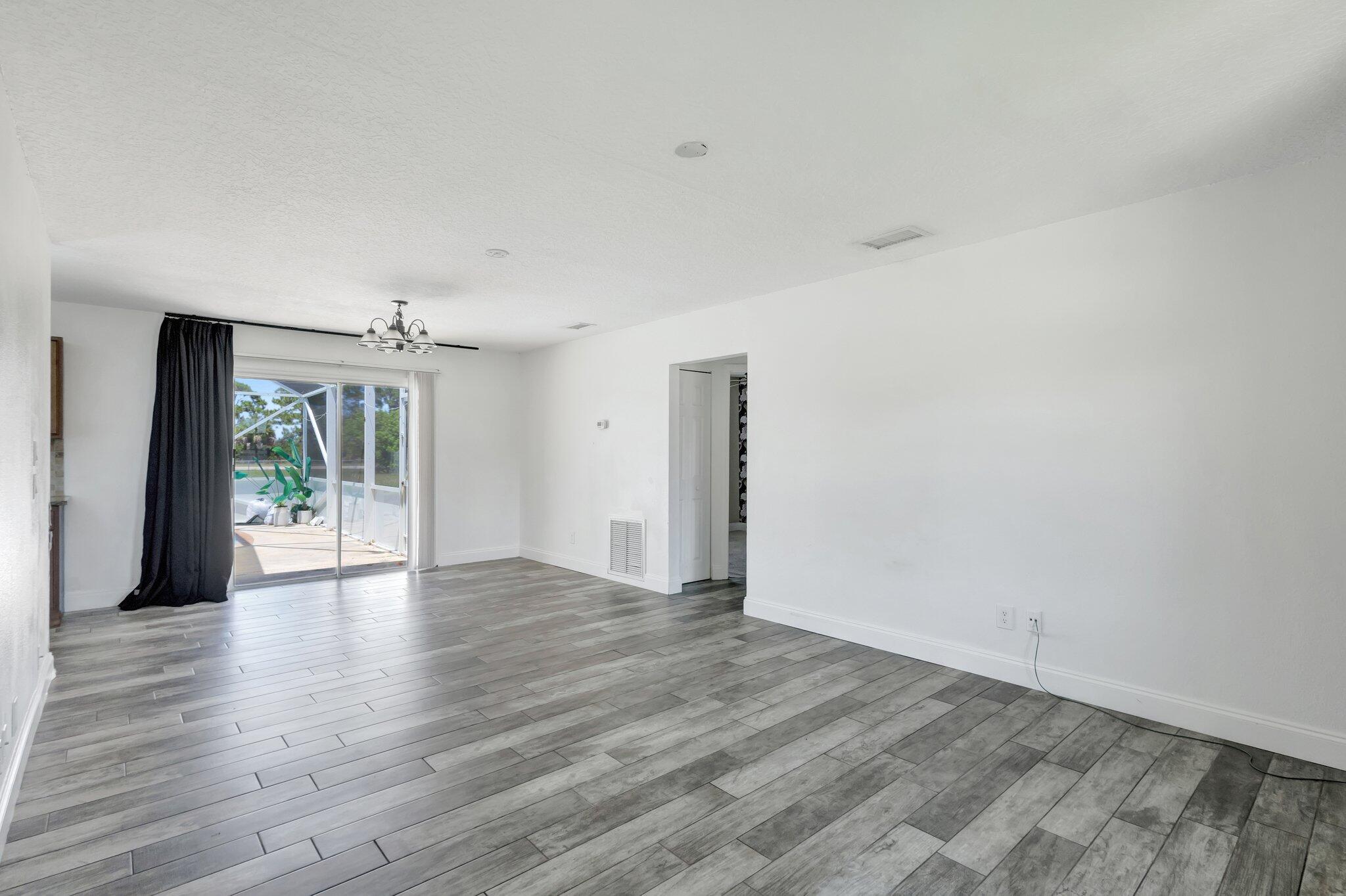 MLS #RX-10686896 image #11