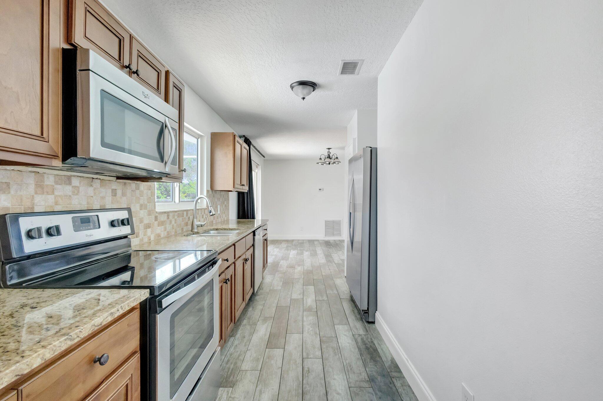 MLS #RX-10686896 image #16