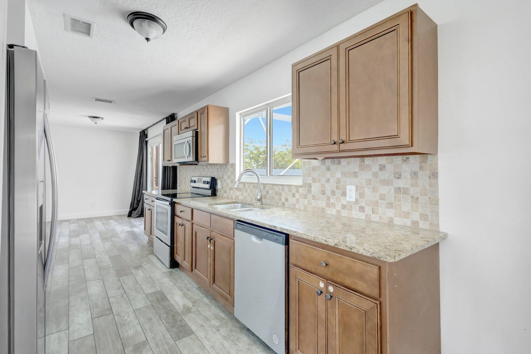 MLS #RX-10686896 image #18