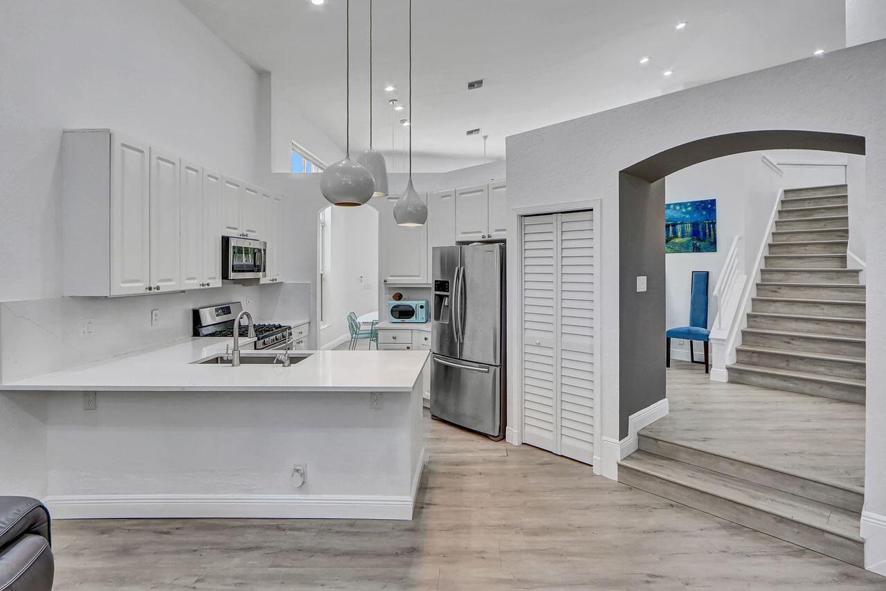 MLS #RX-11103548 image #7