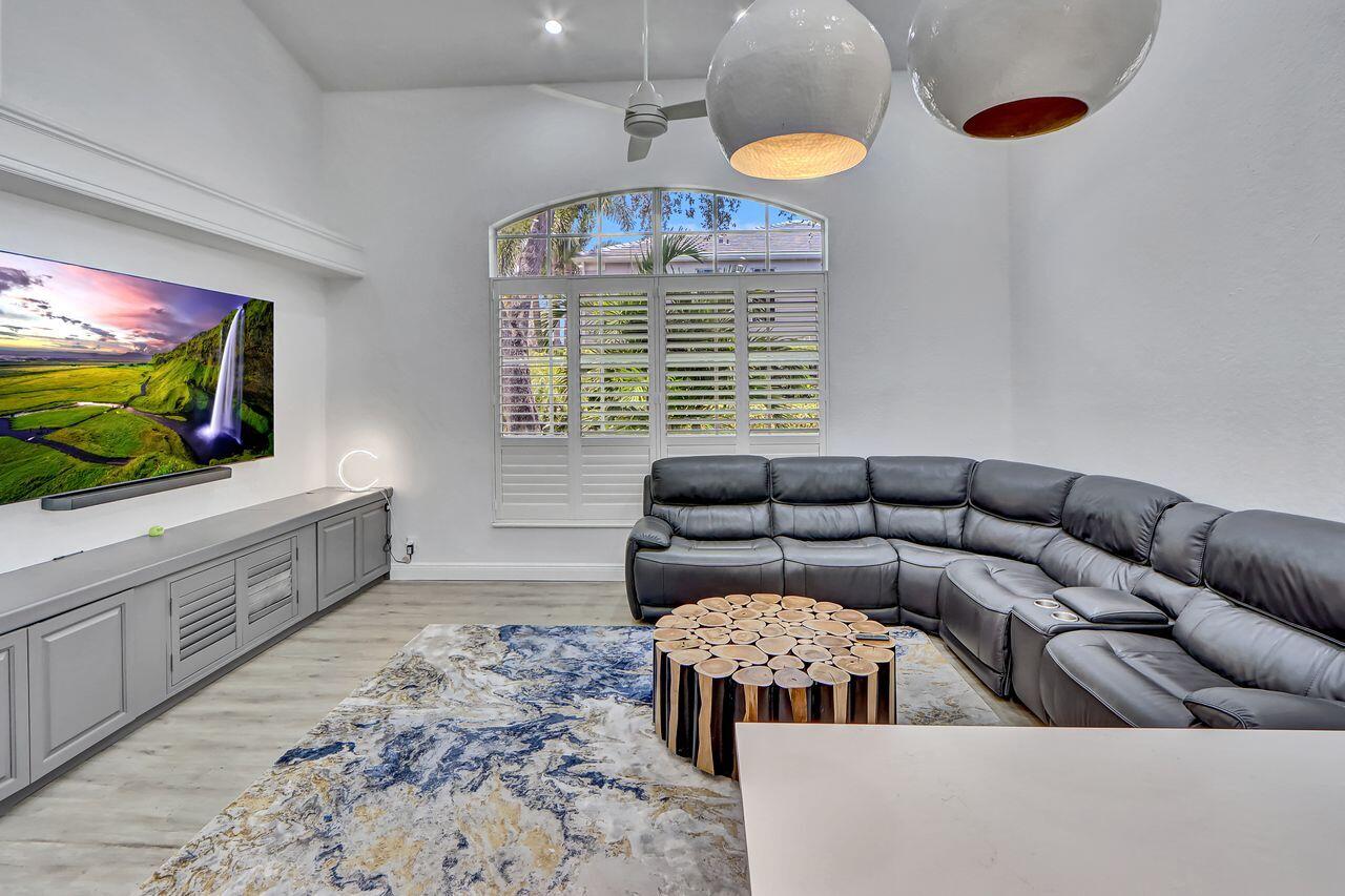 MLS #RX-11103548 image #8