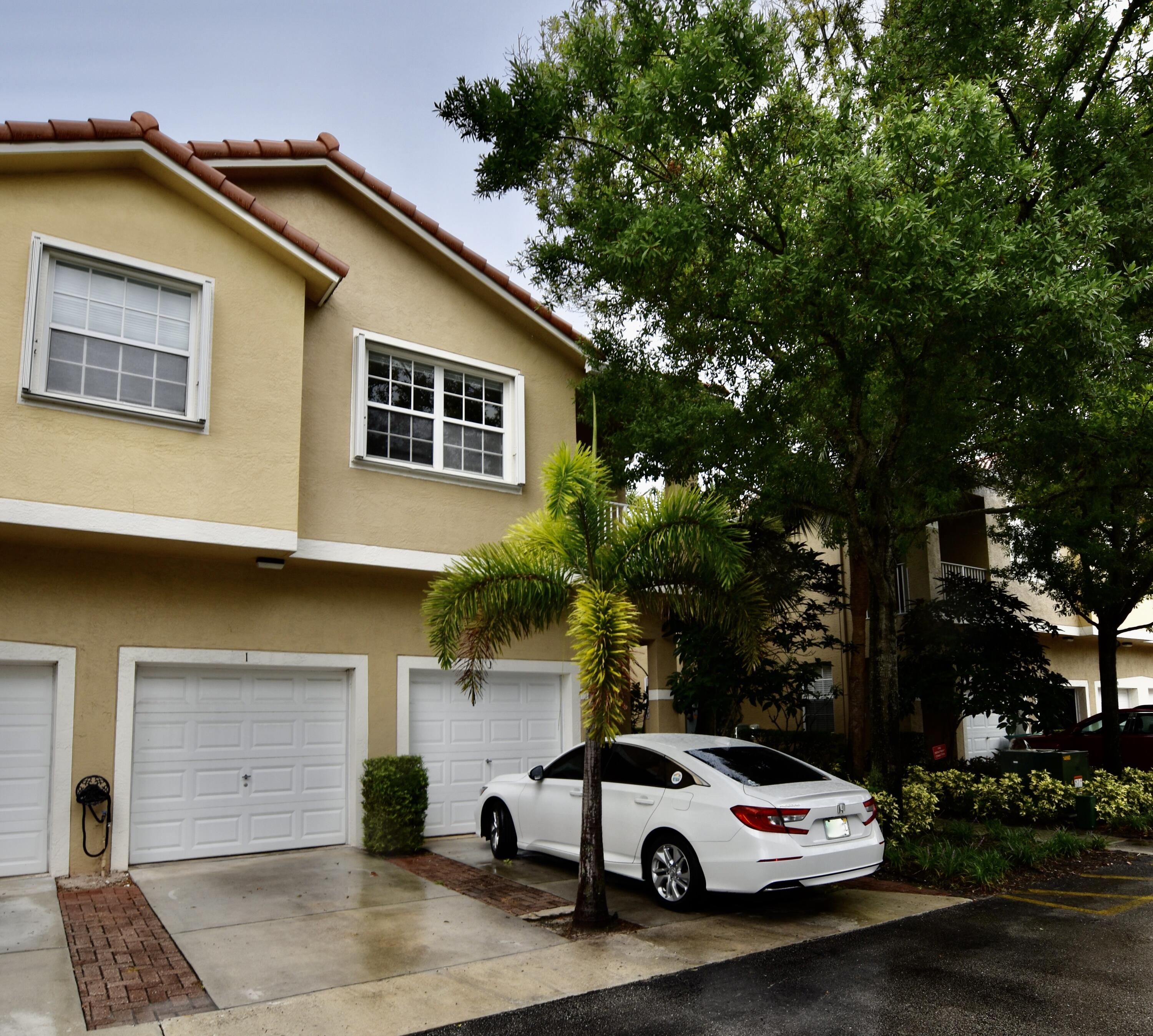 MLS #RX-10452158 image #0