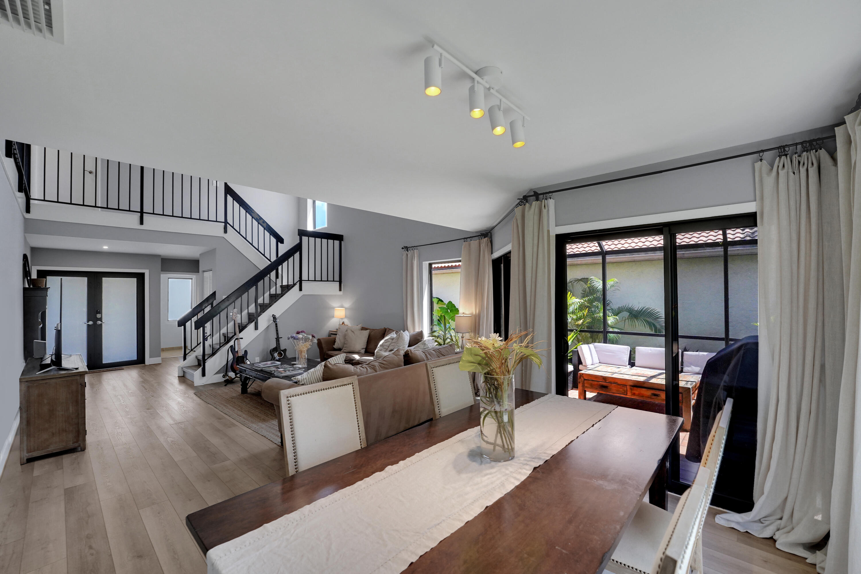 MLS #RX-11105388 image #10