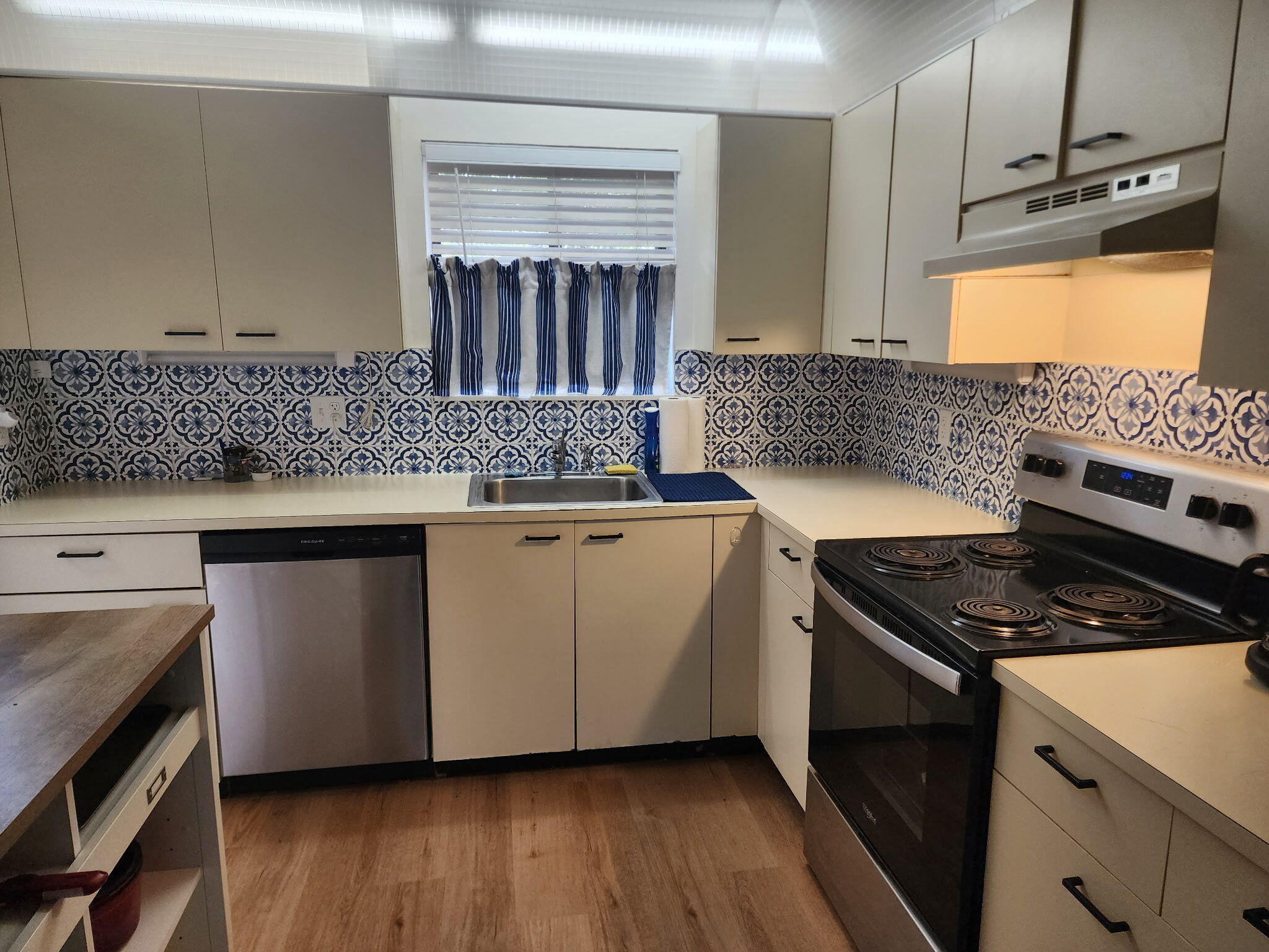 MLS #RX-11105990 image #1