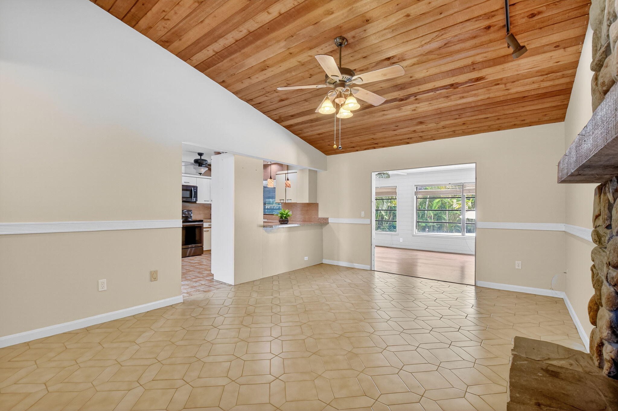 MLS #RX-11106185 image #12