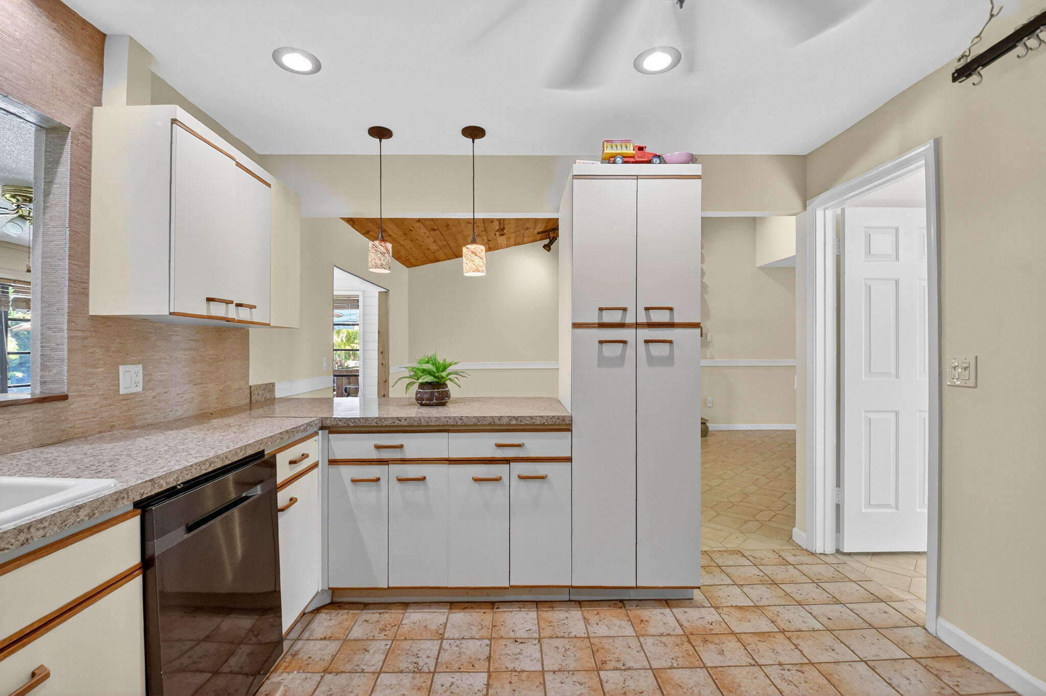 MLS #RX-11106185 image #18