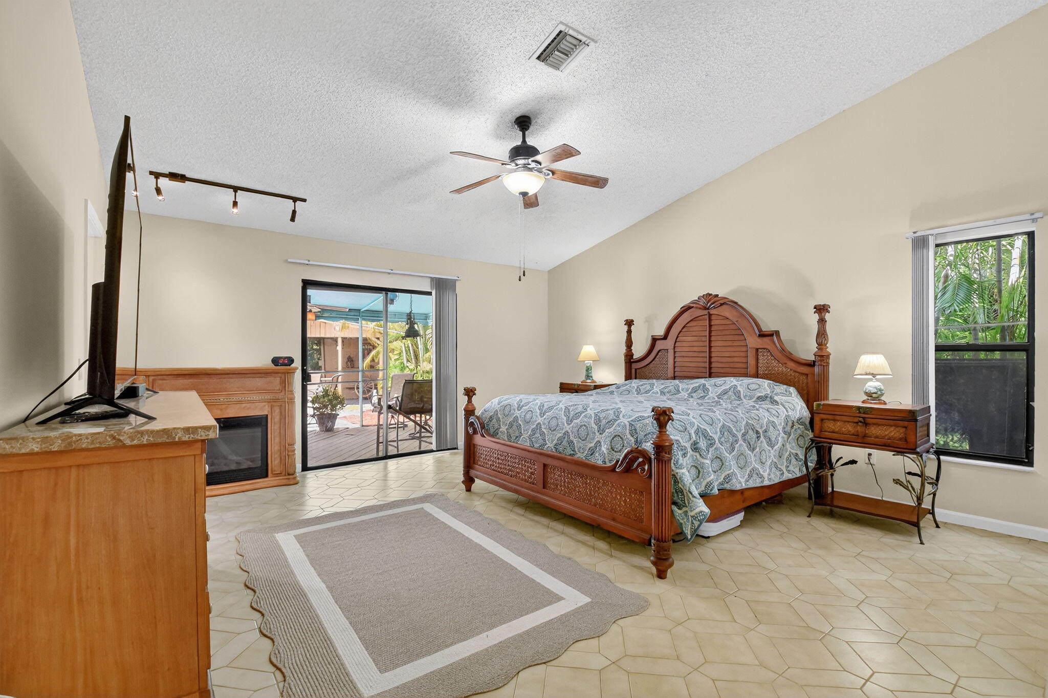 MLS #RX-11106185 image #25