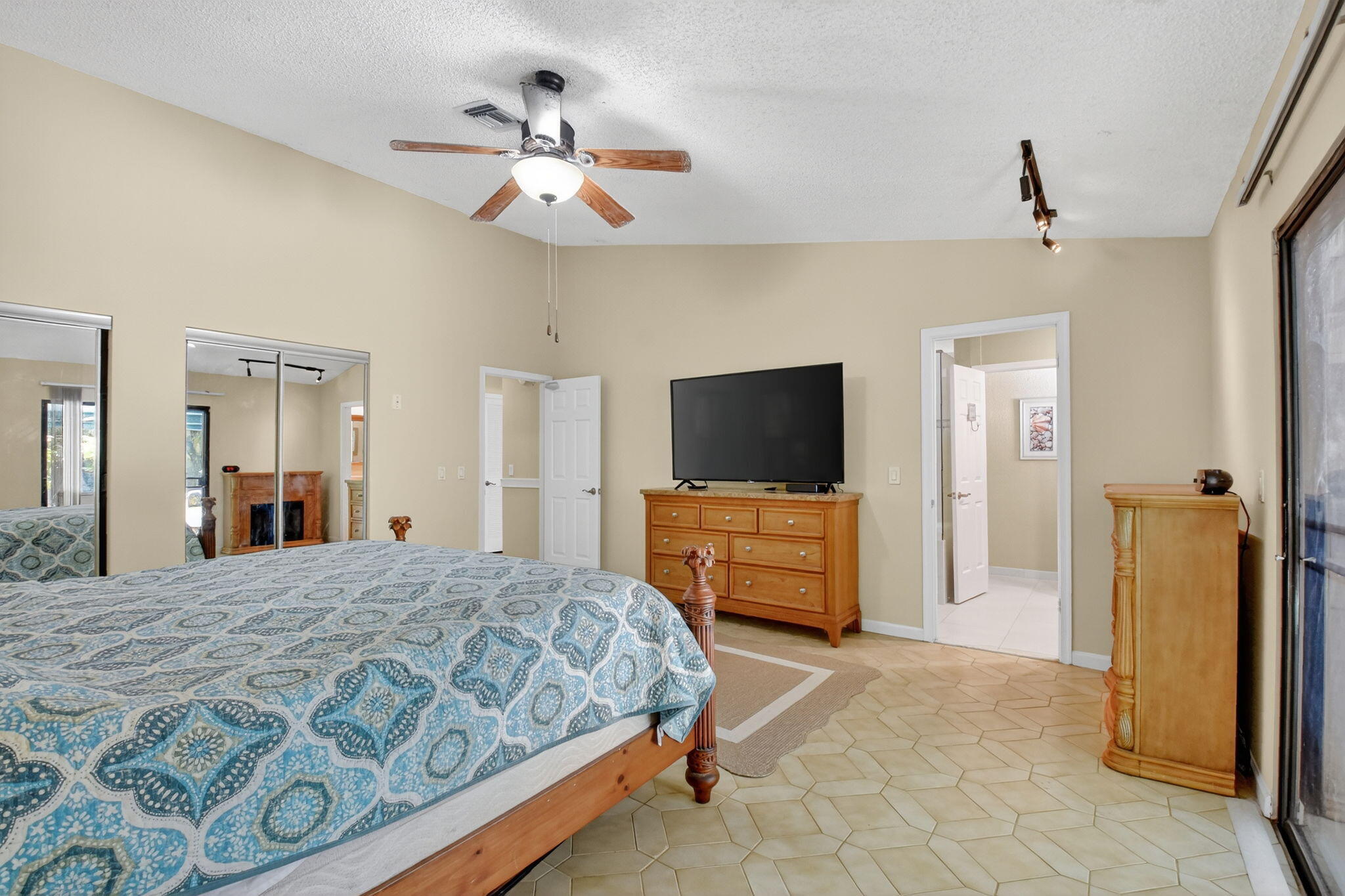 MLS #RX-11106185 image #27