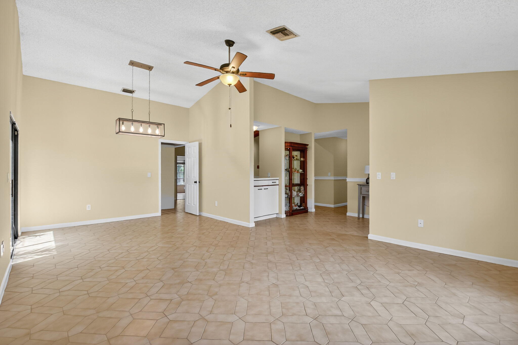 MLS #RX-11106185 image #8