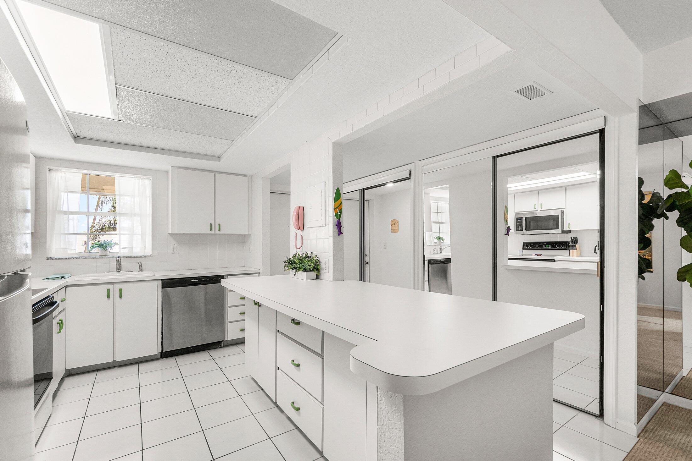 MLS #RX-11106195 image #10