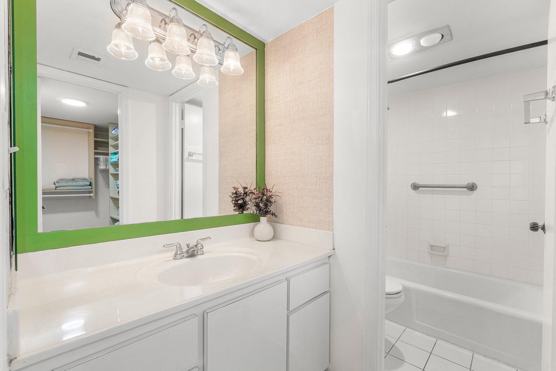 MLS #RX-11106195 image #16