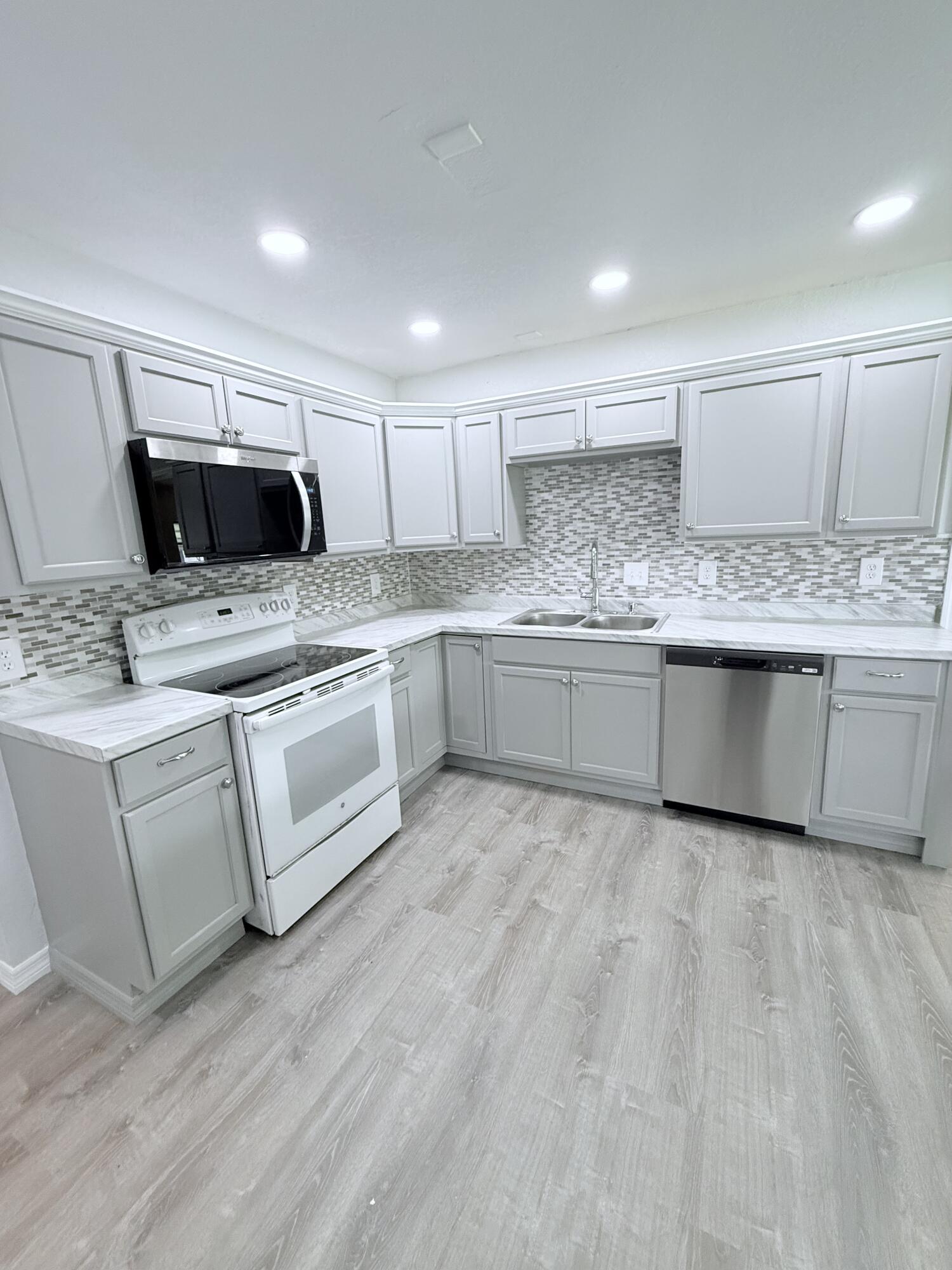 MLS #RX-11106507 image #8