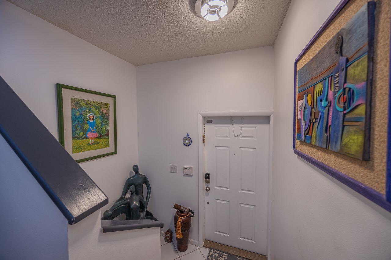 MLS #RX-11106695 image #1