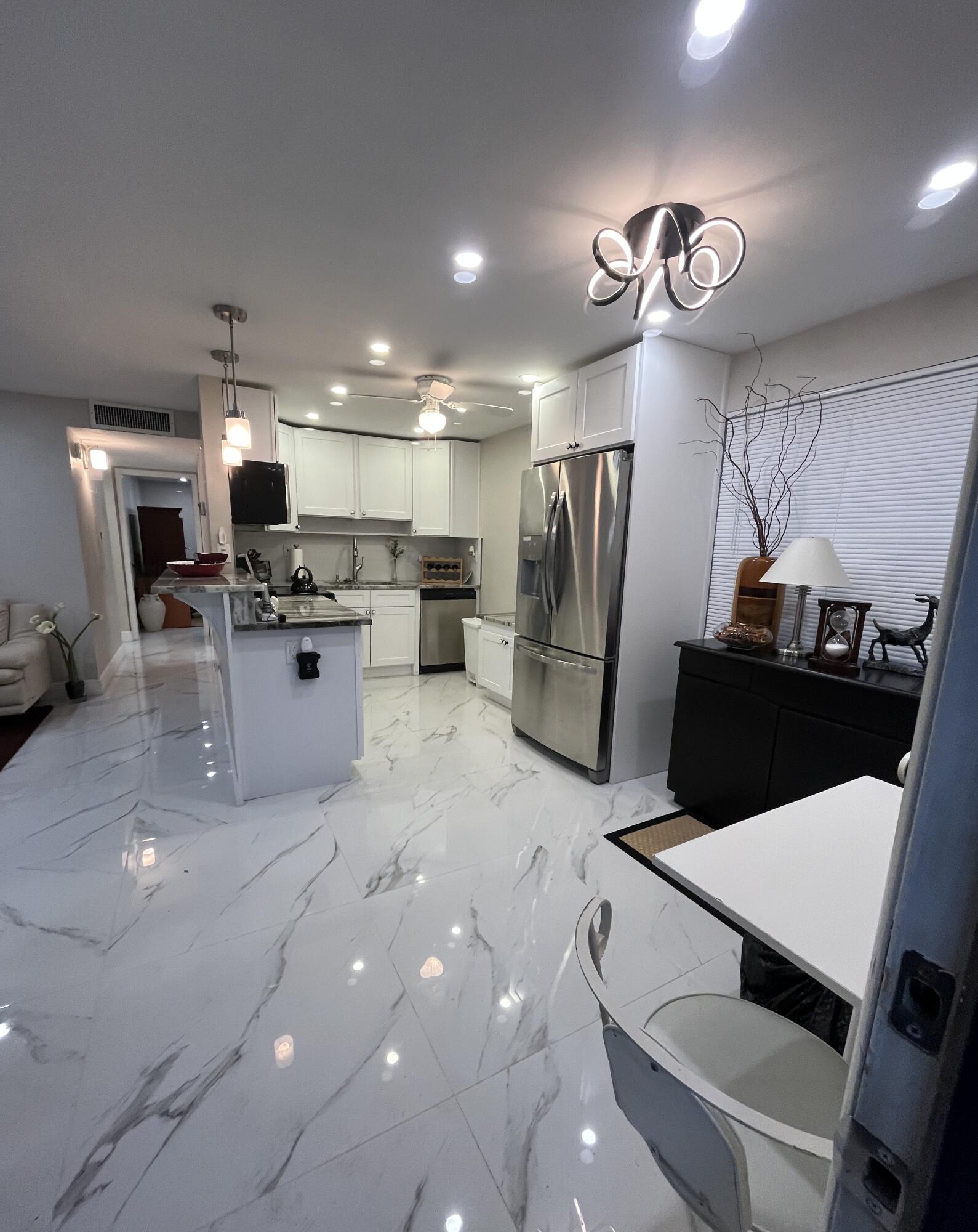 MLS #RX-11107501 image #0