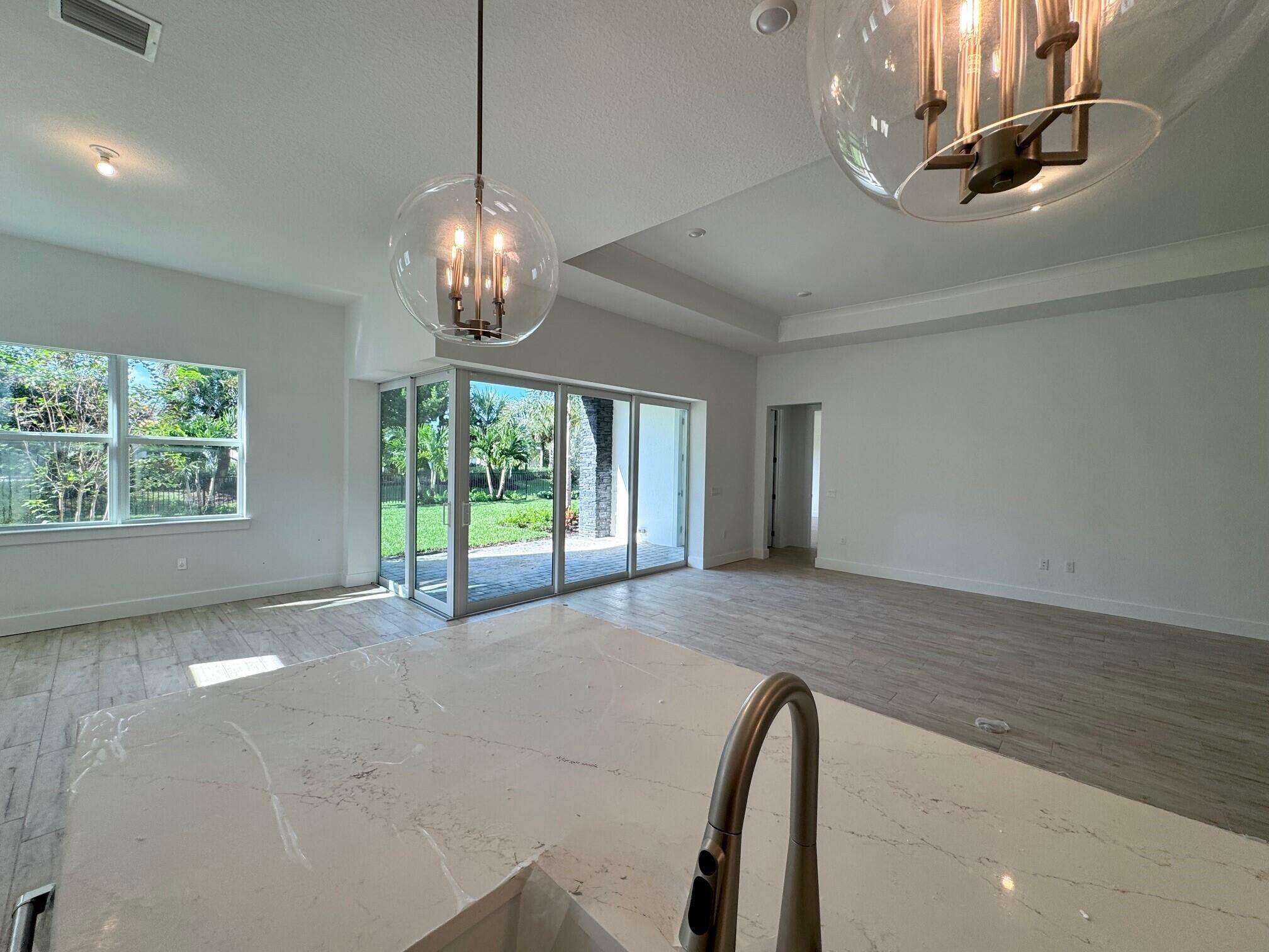 MLS #RX-11107533 image #7