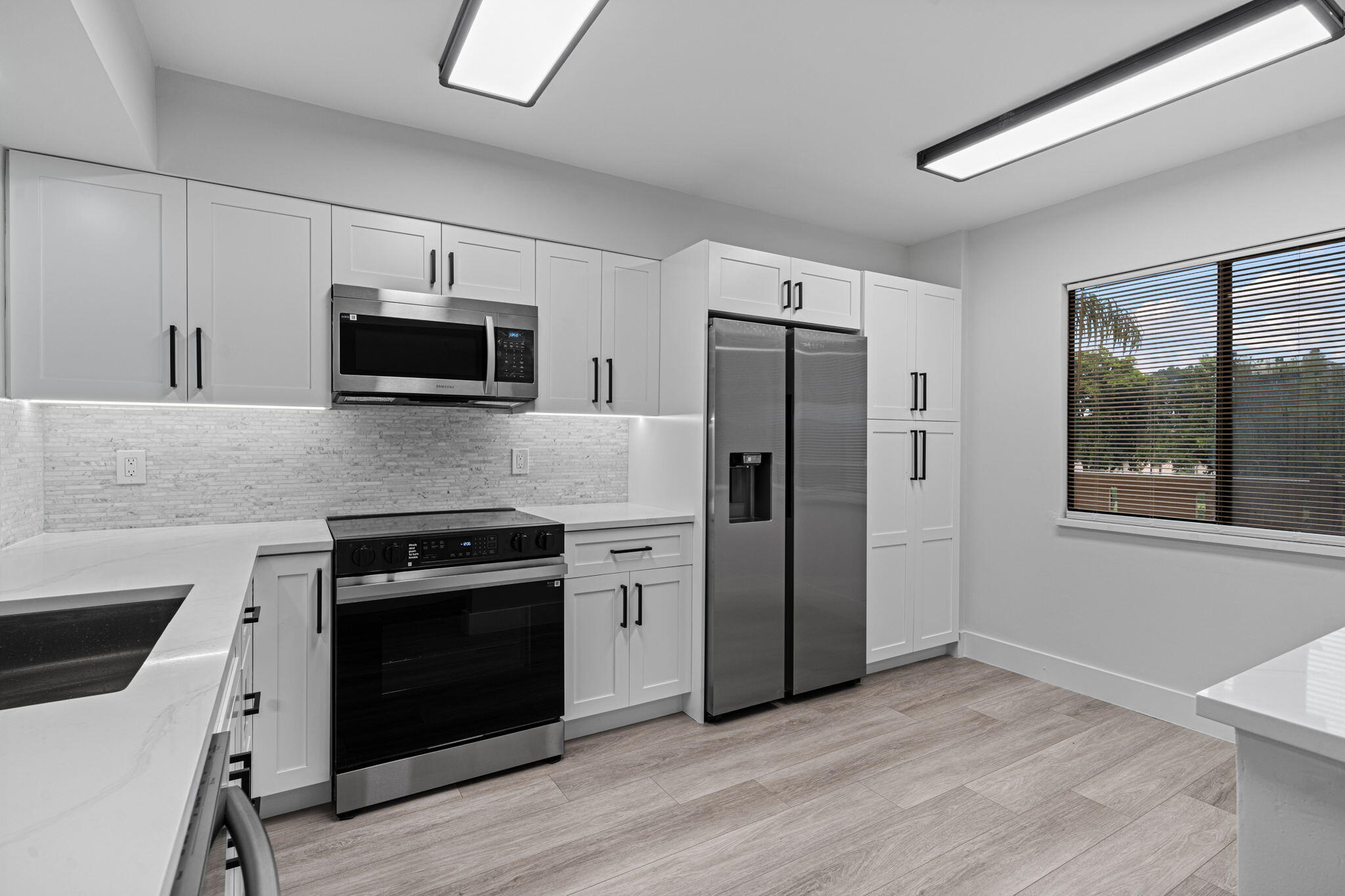 MLS #RX-11109070 image #0