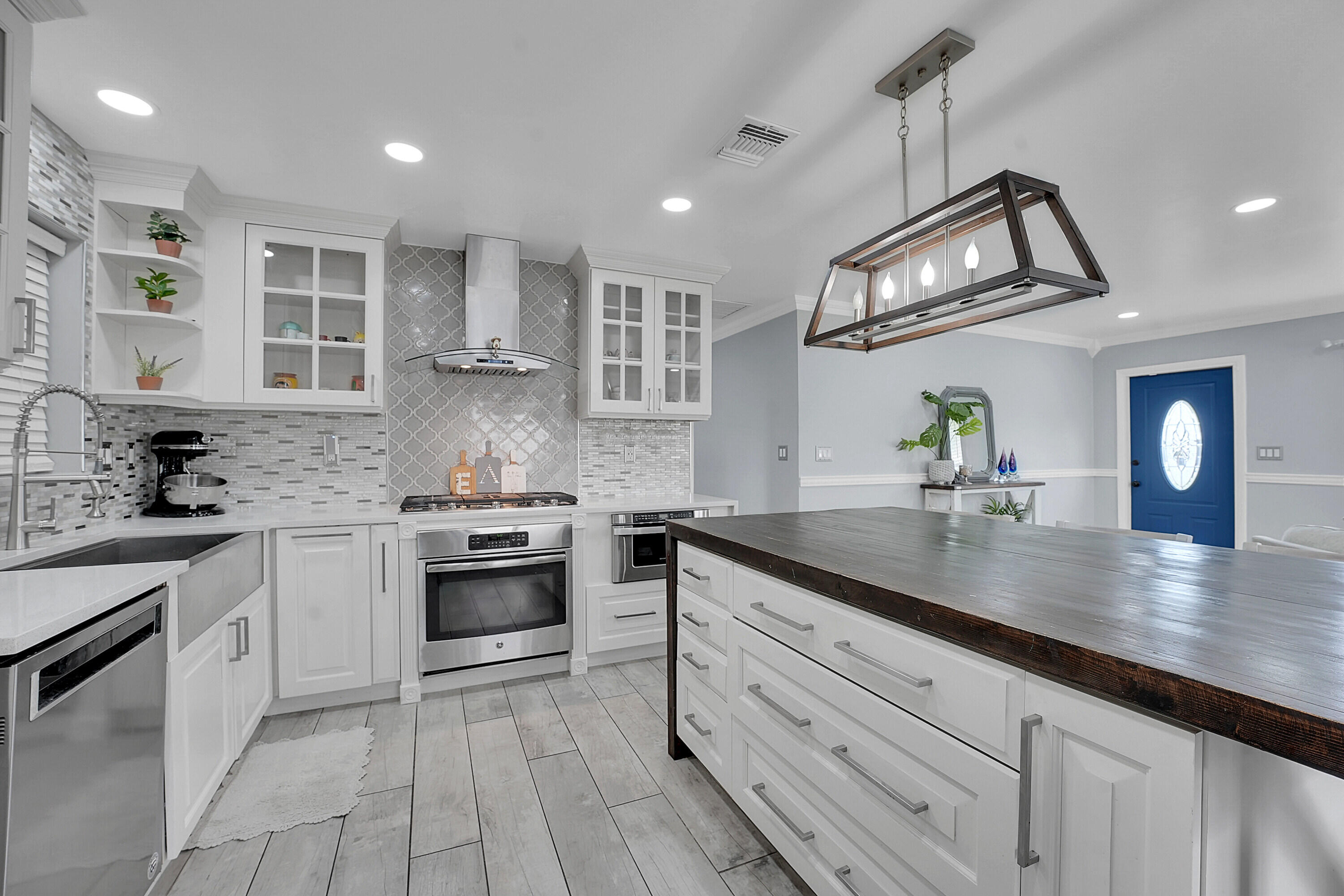 MLS #RX-11110398 image #1