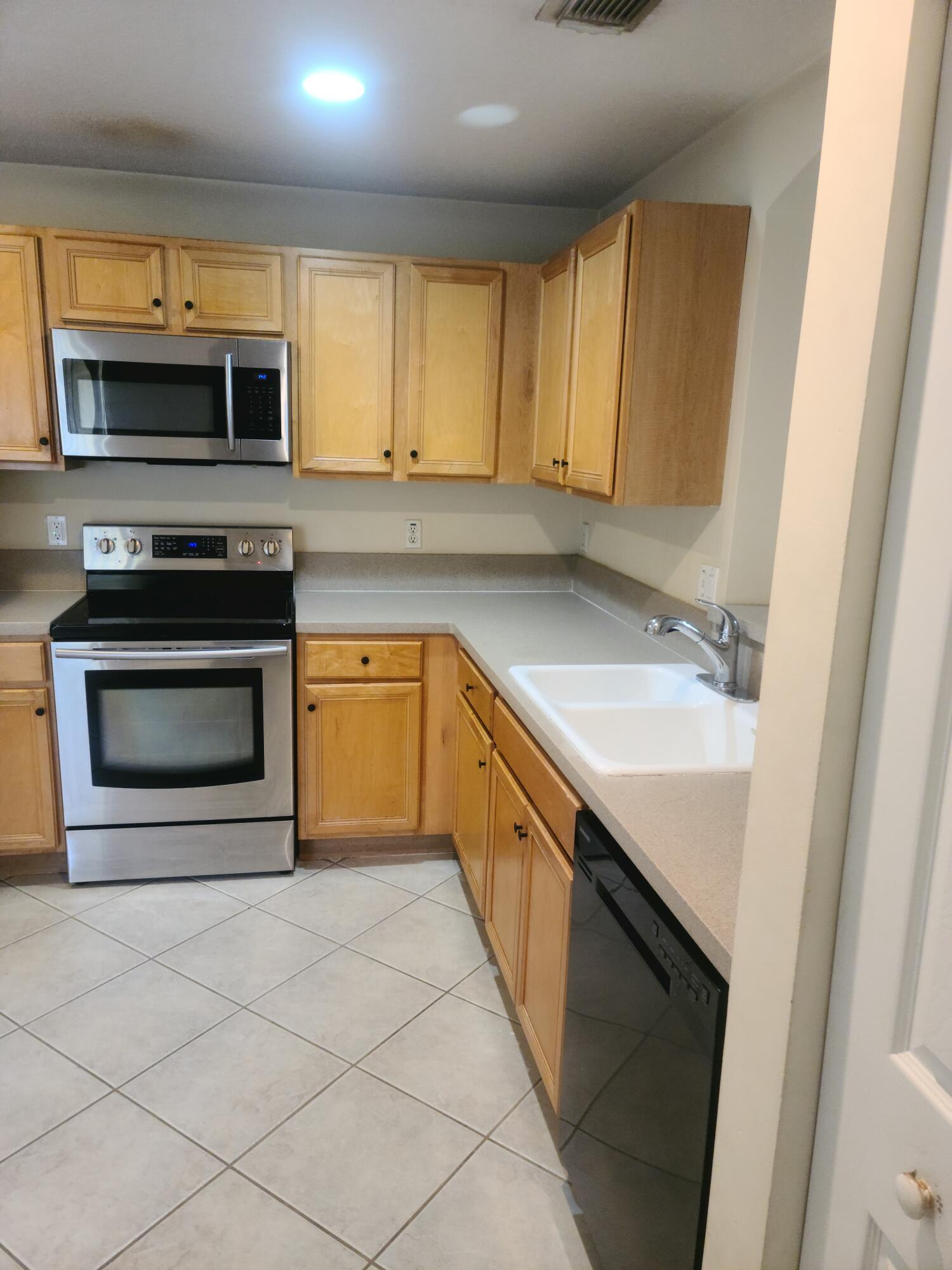 MLS #RX-11110922 image #2