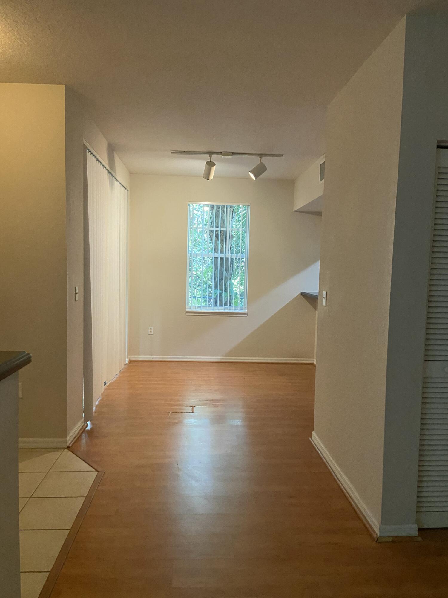 MLS #RX-11112381 image #10