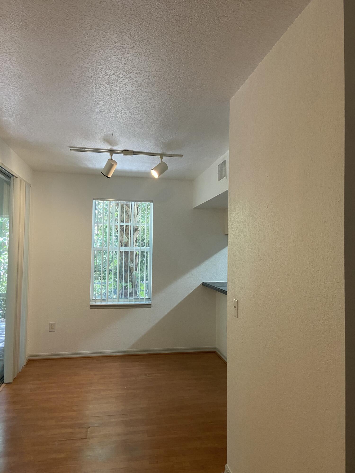 MLS #RX-11112381 image #12