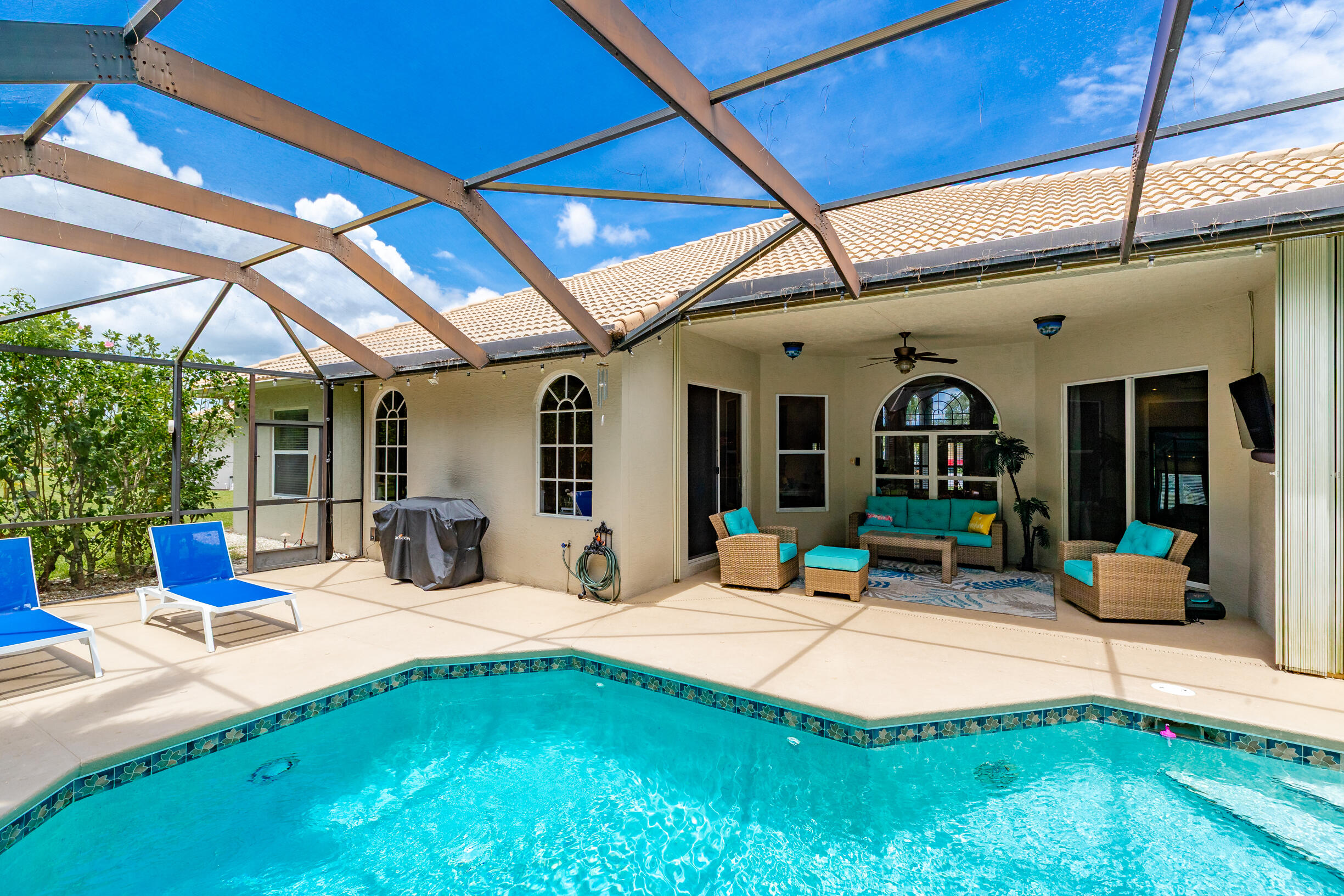 MLS #RX-11113751 image #1