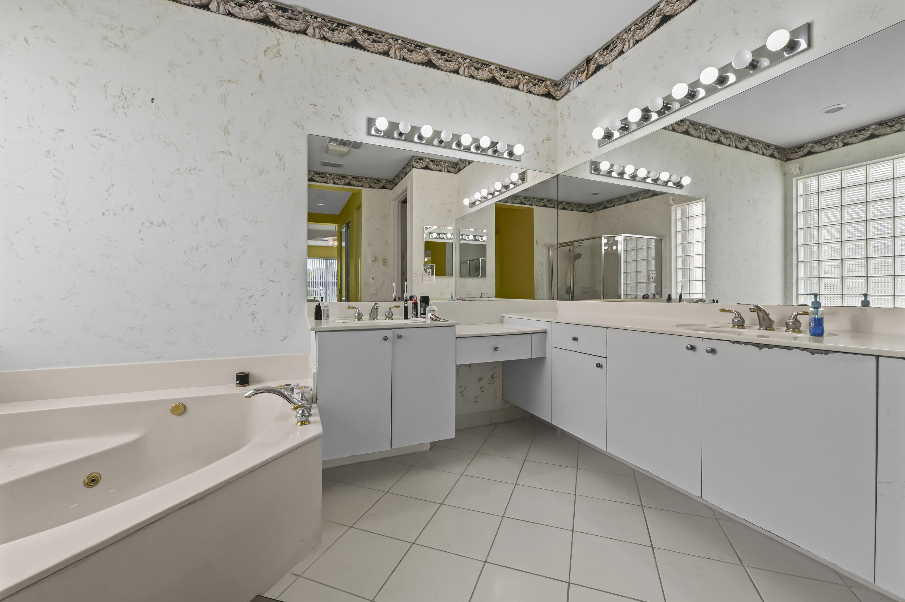 MLS #RX-11114407 image #19