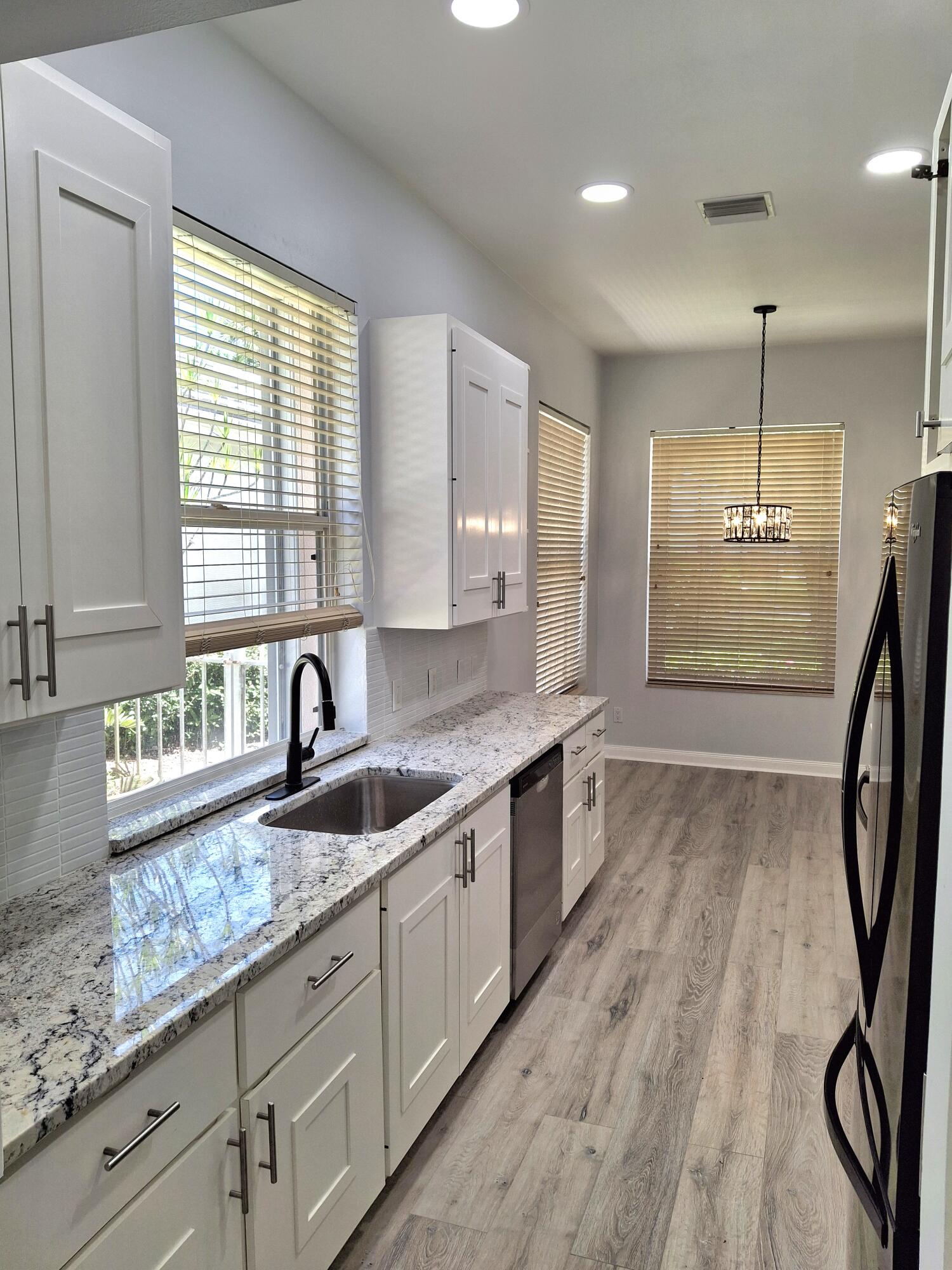 MLS #RX-11053045 image #6