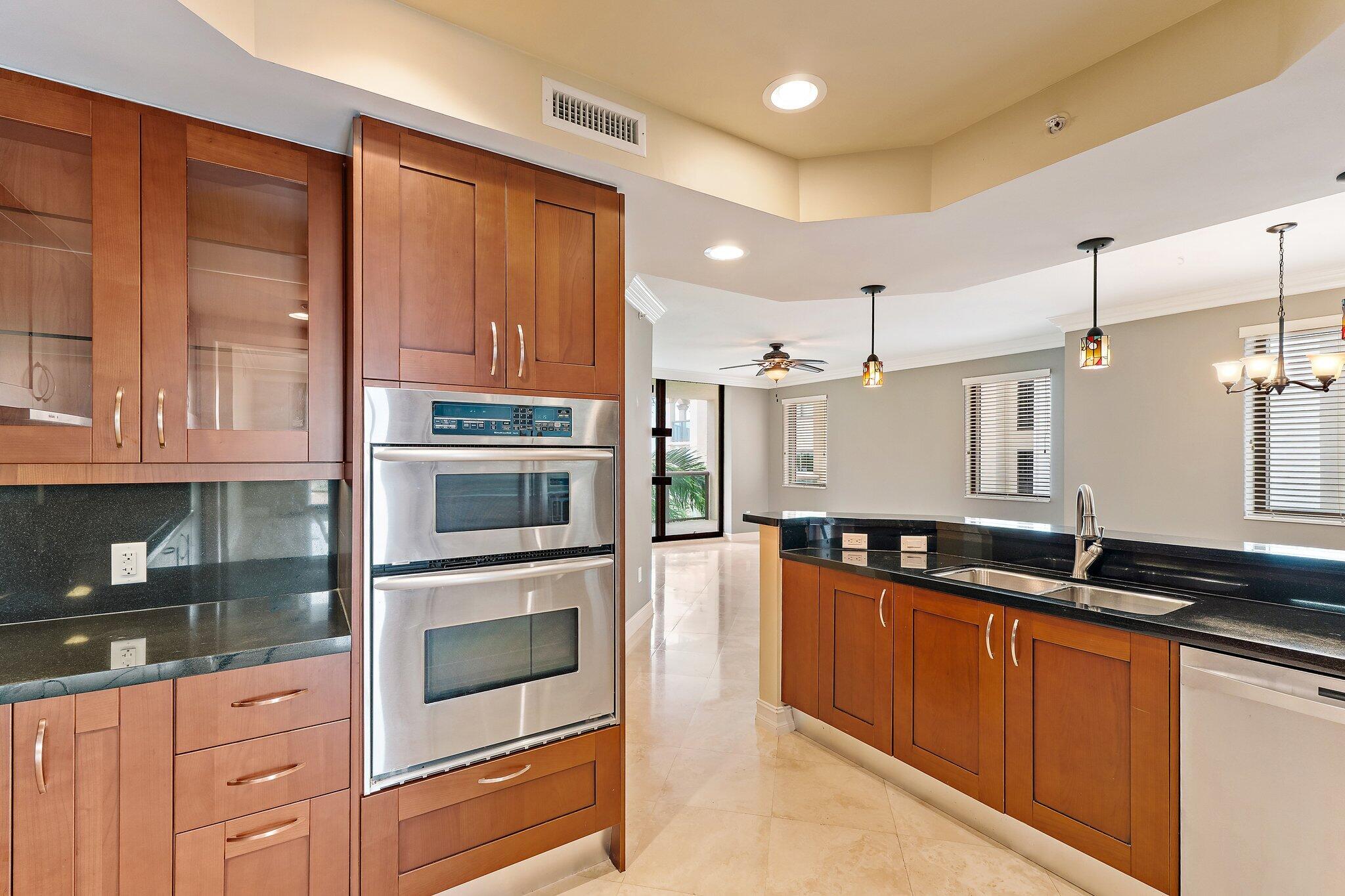 MLS #RX-10717678 image #6