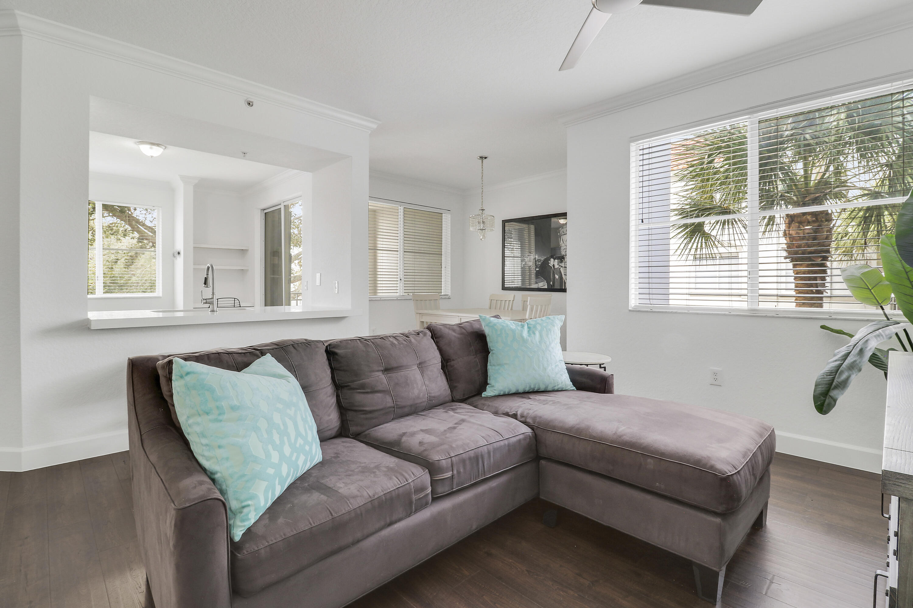 MLS #RX-11115659 image #2