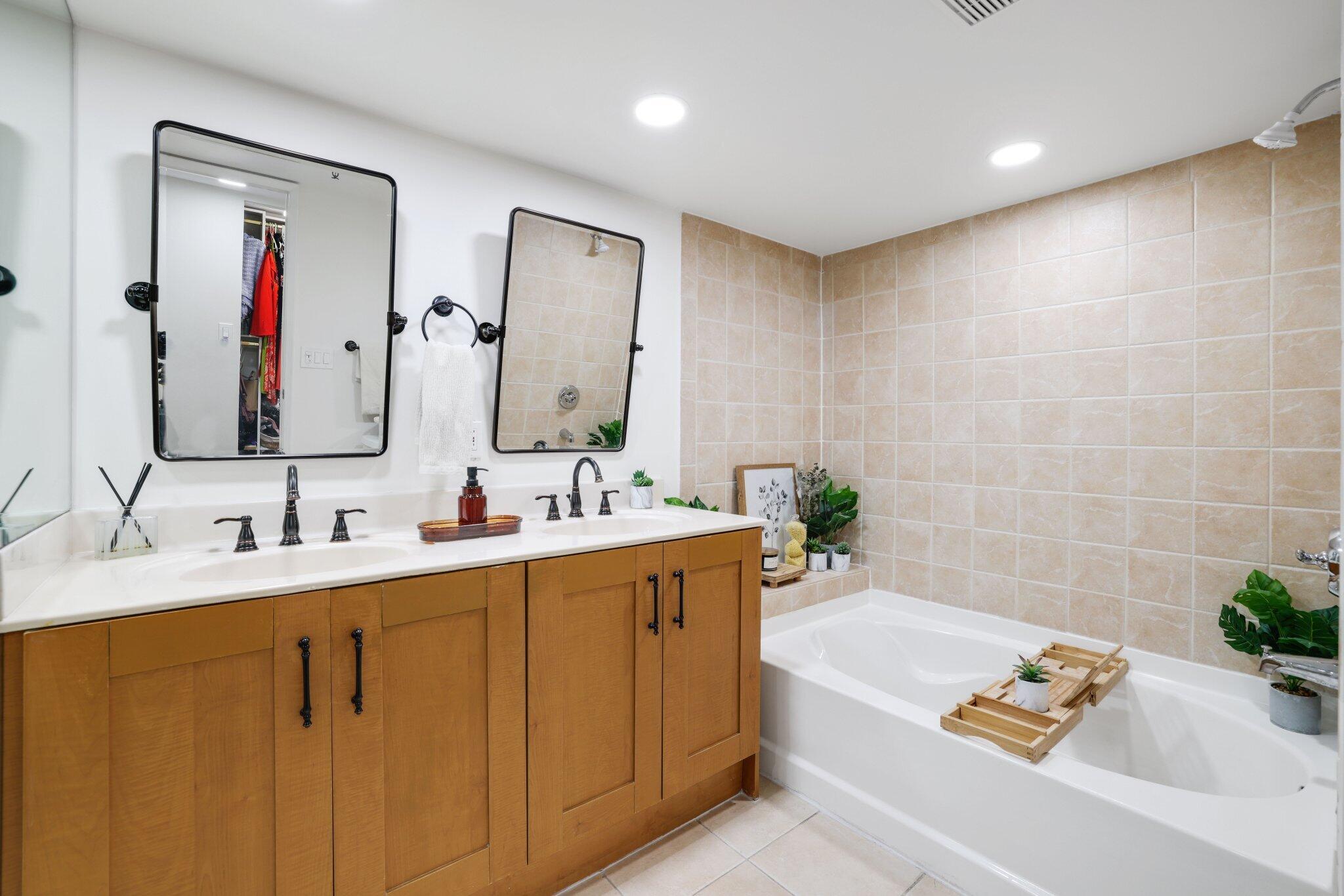 MLS #RX-10723507 image #20