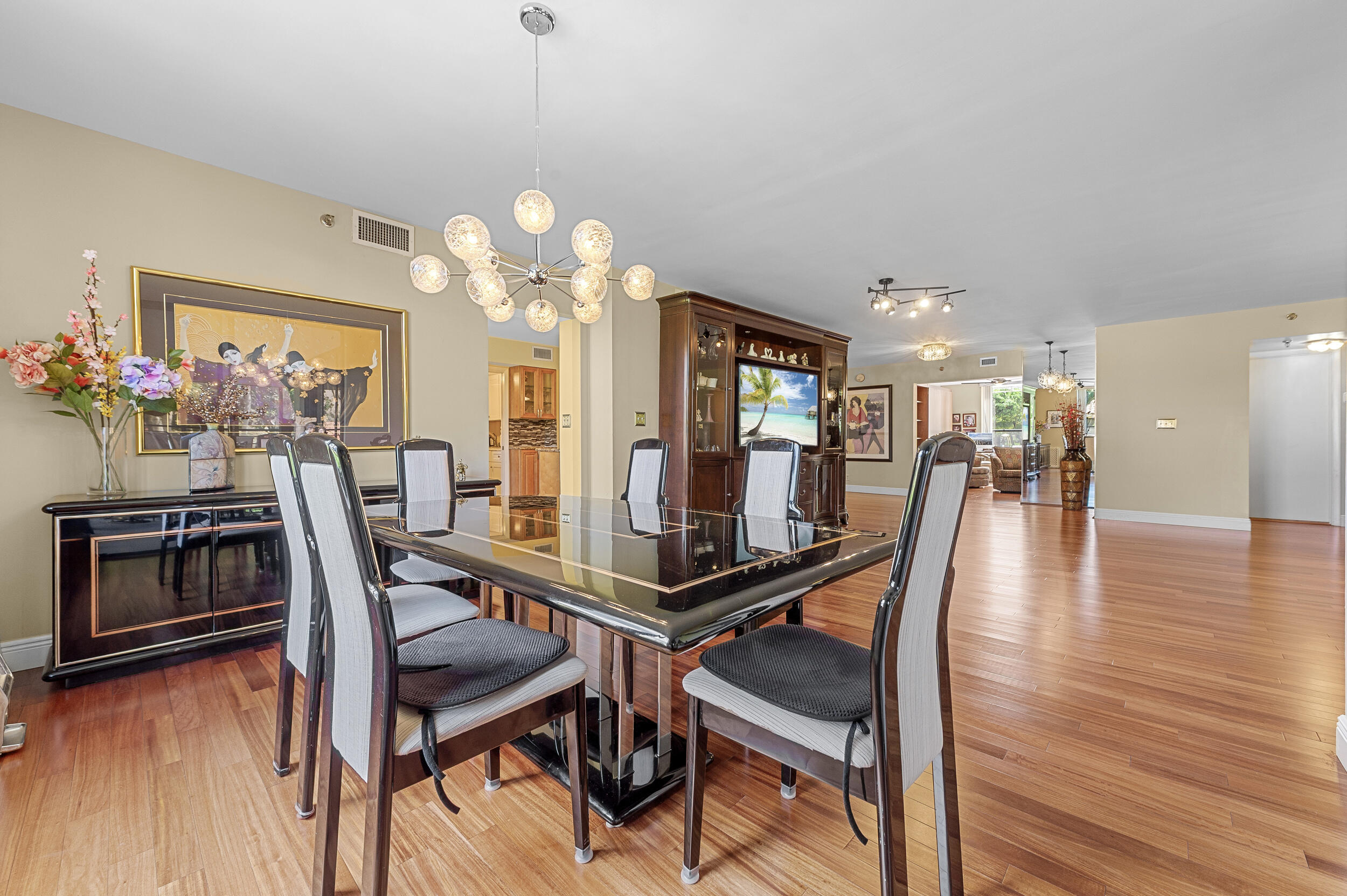 MLS #RX-10866153 image #10