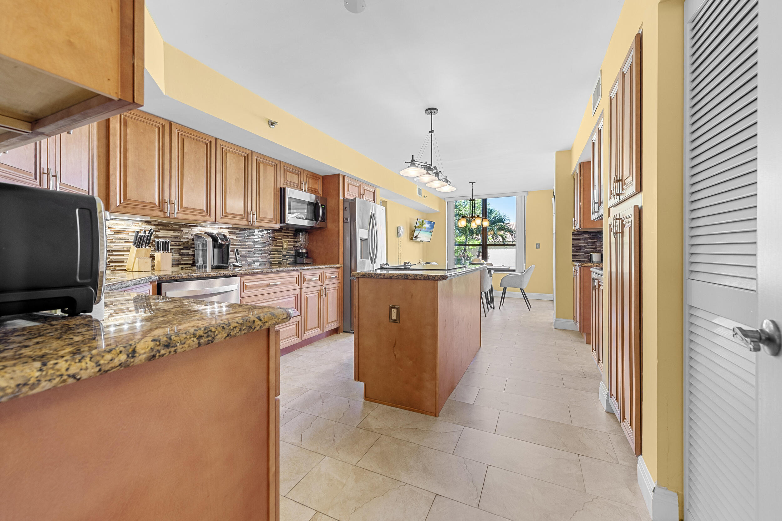 MLS #RX-10866153 image #12