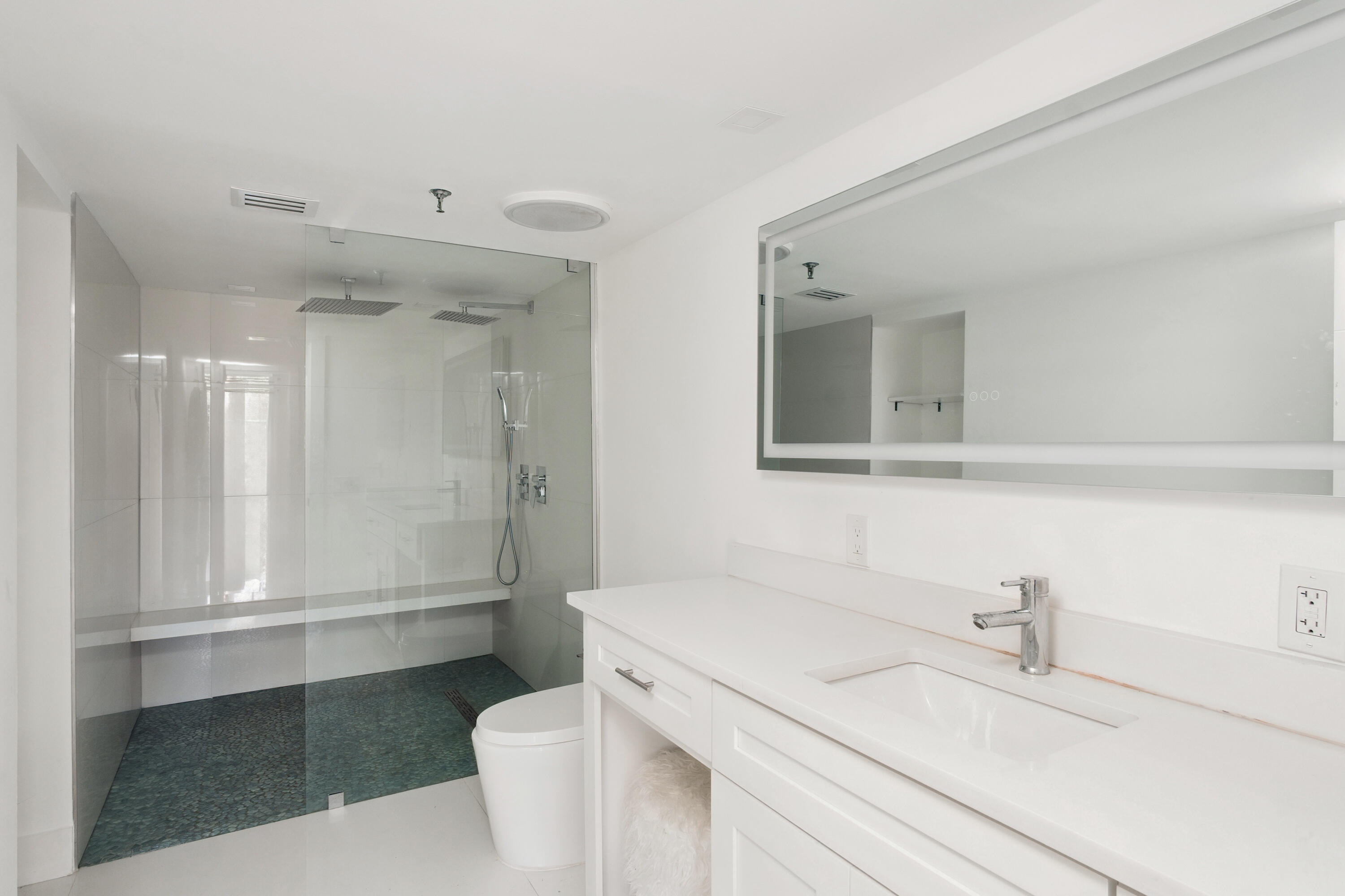 MLS #RX-10976792 image #2