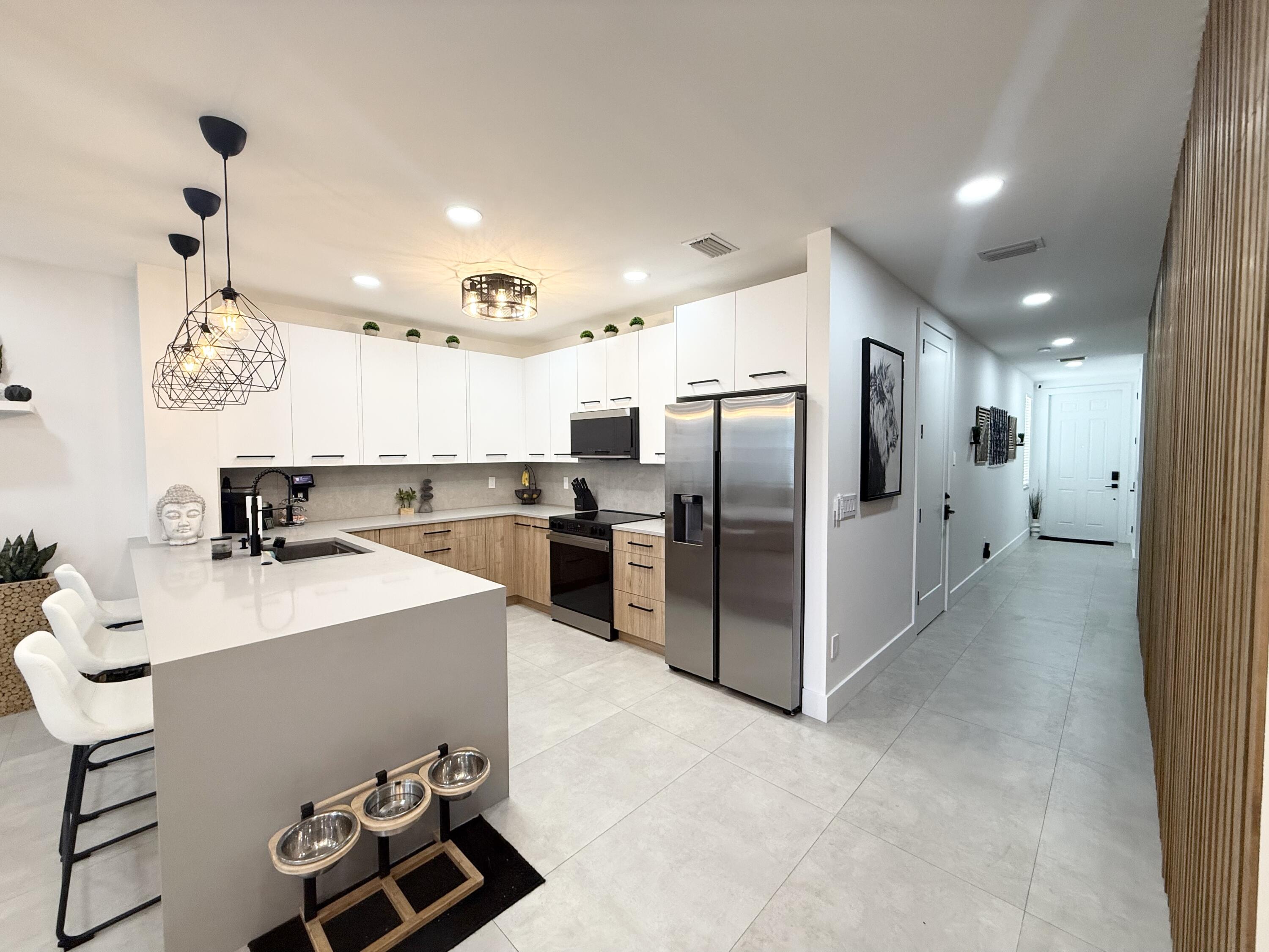 MLS #RX-11118028 image #1