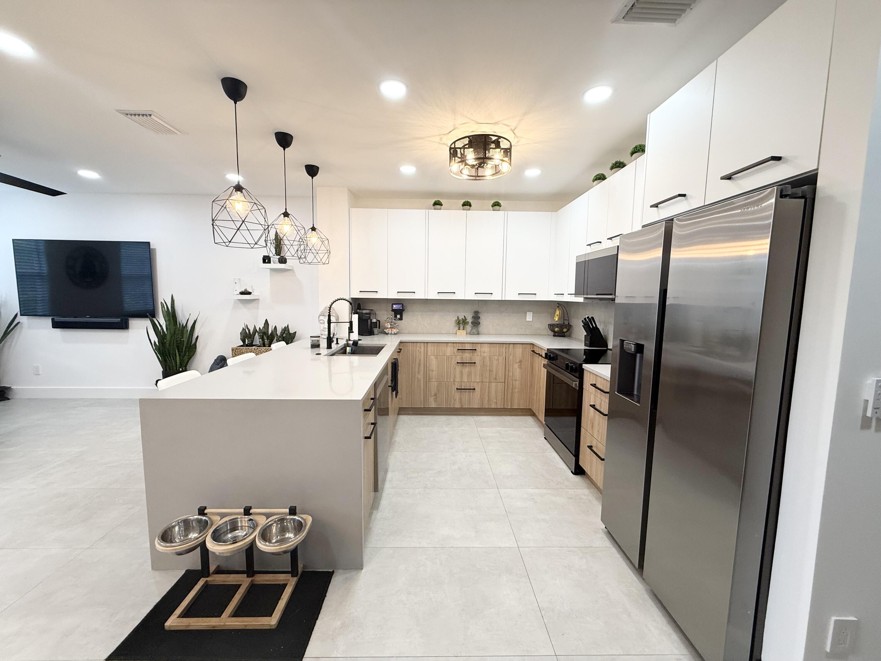 MLS #RX-11118028 image #2