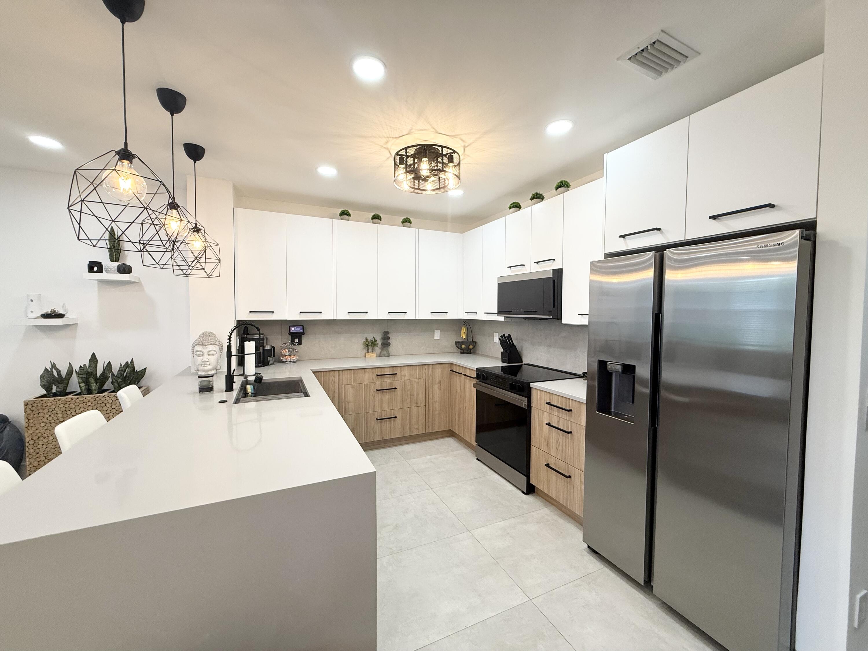 MLS #RX-11118028 image #3