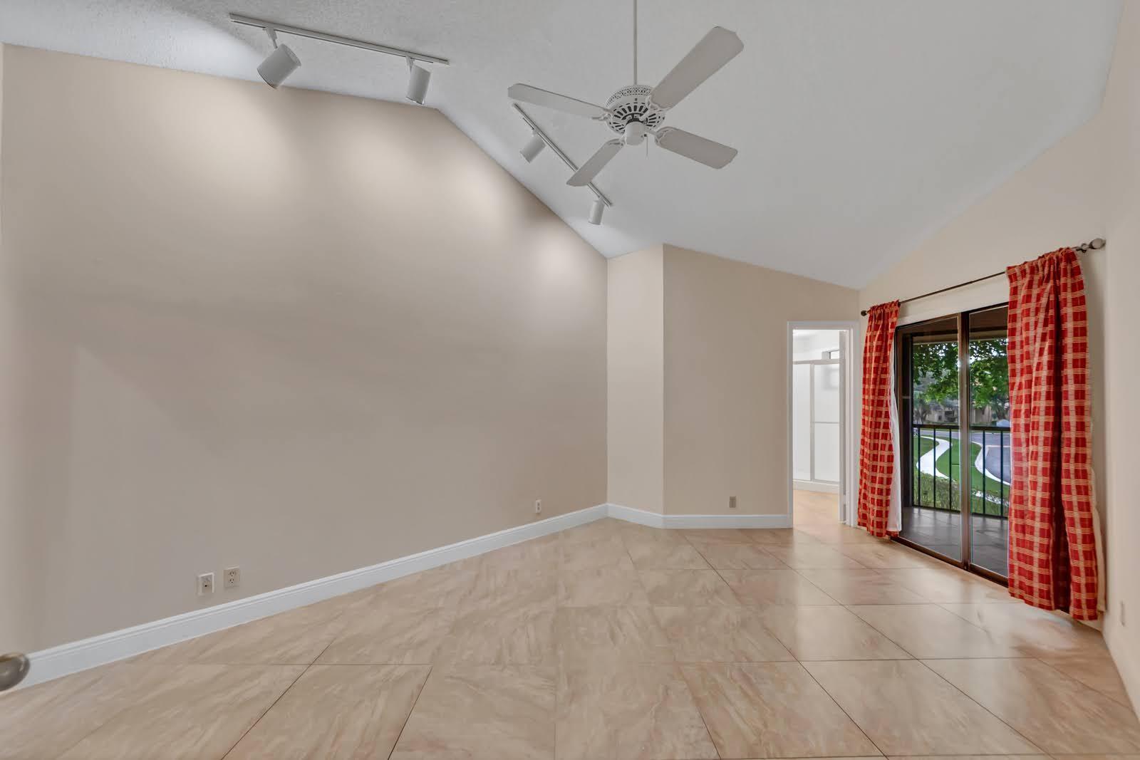 MLS #RX-10561613 image #15