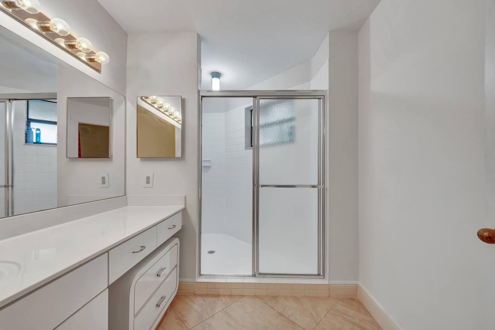 MLS #RX-10561613 image #18