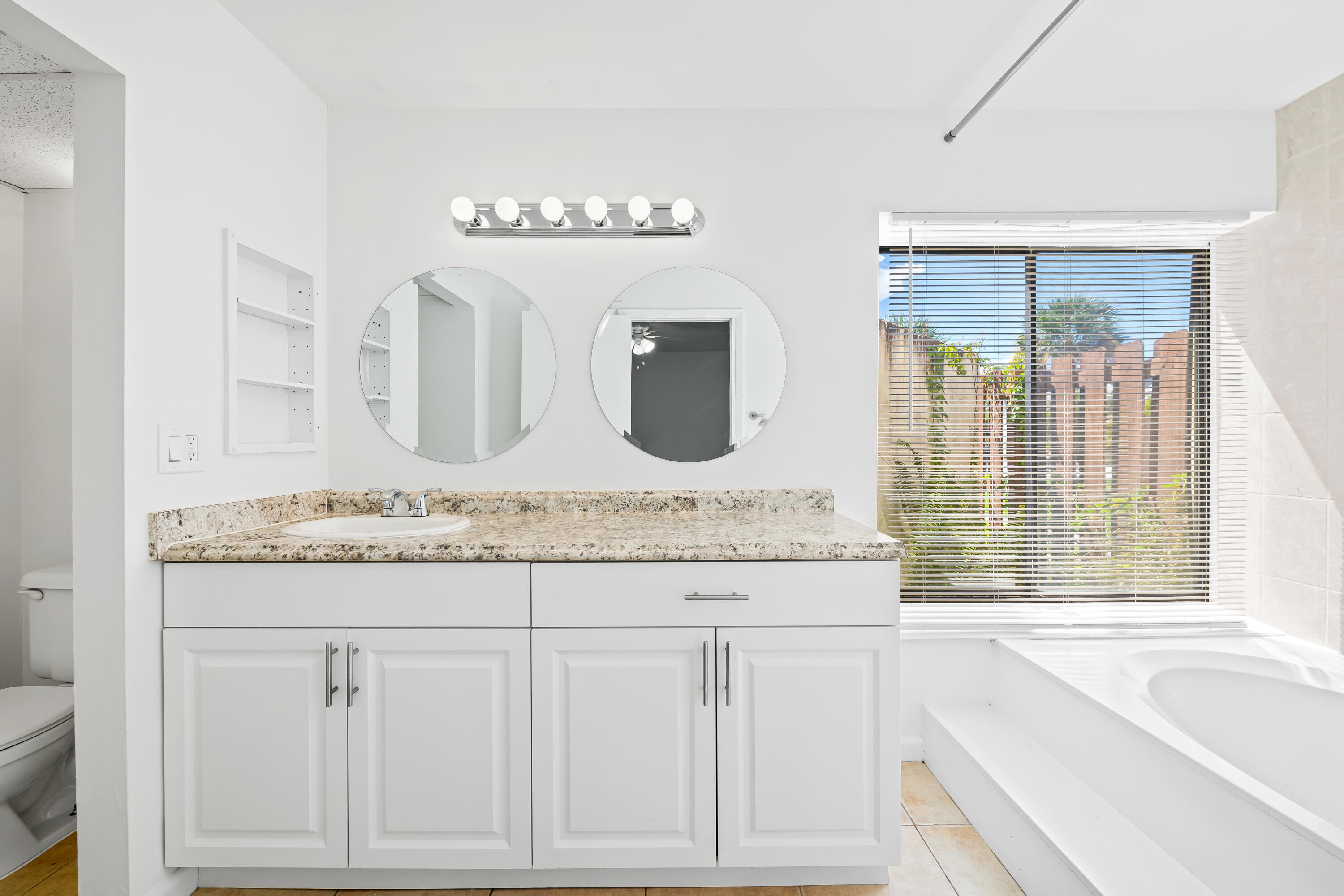 MLS #RX-11118706 image #4