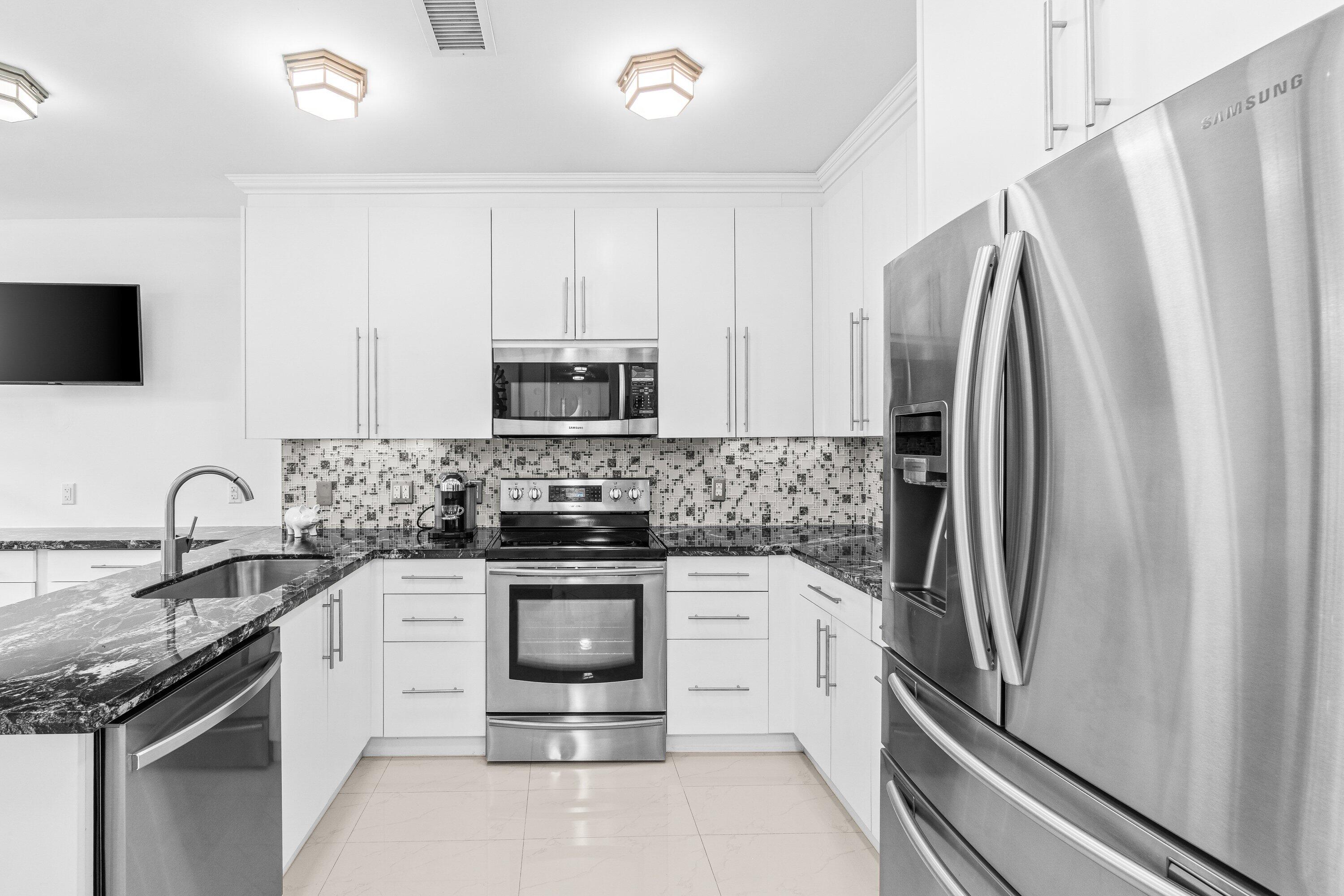 MLS #RX-11118815 image #1