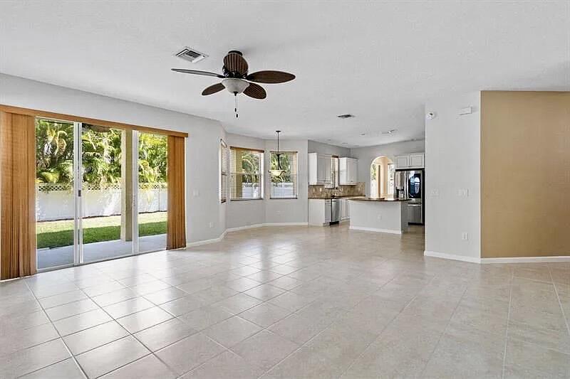 MLS #RX-11118980 image #12