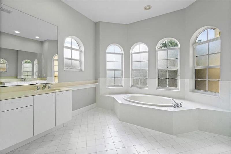 MLS #RX-11118980 image #26