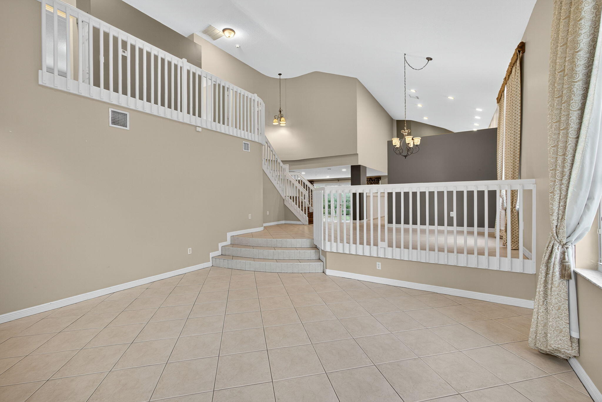 MLS #RX-11119013 image #1