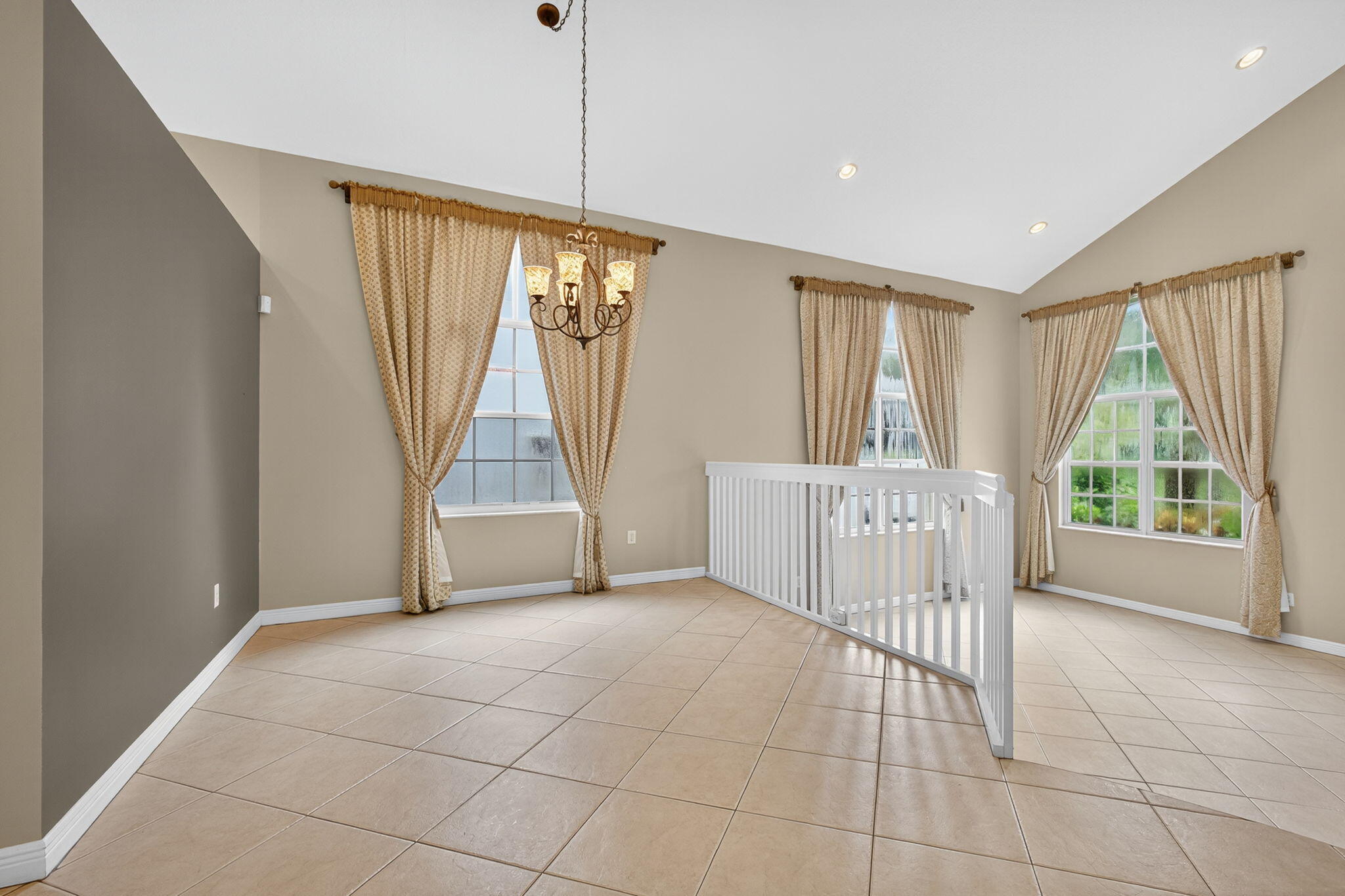 MLS #RX-11119013 image #2