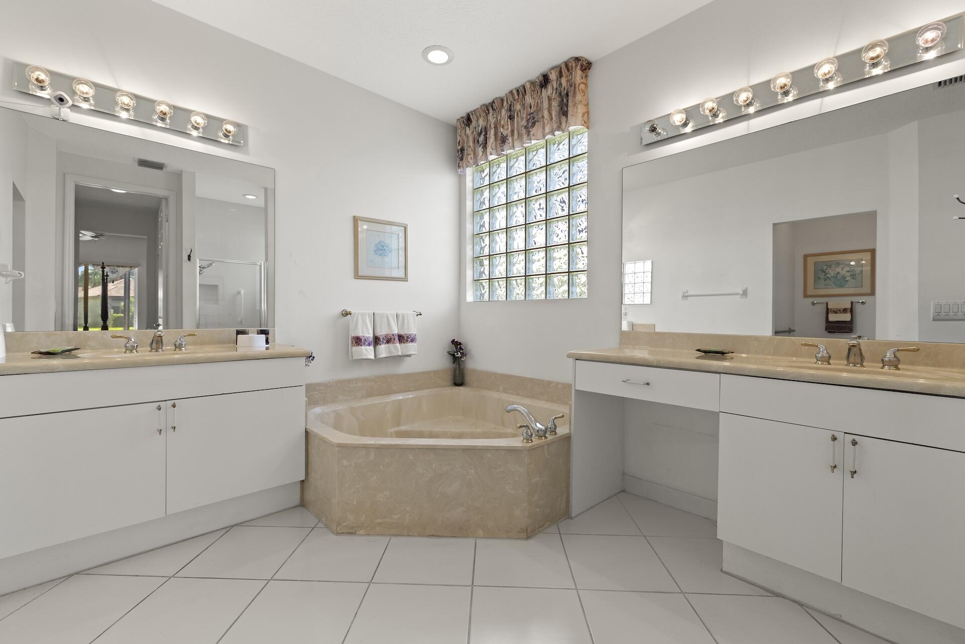 MLS #RX-11119075 image #14