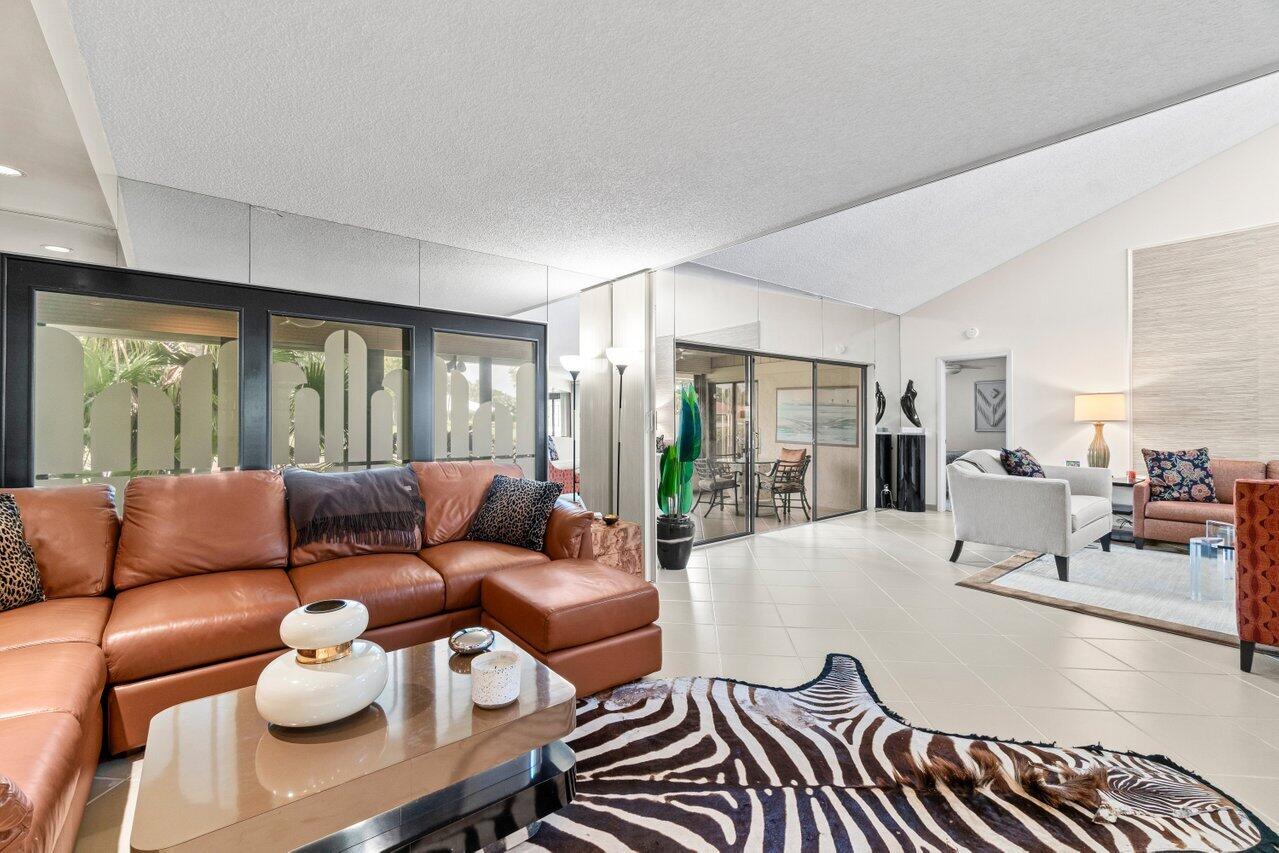 MLS #RX-11009494 image #12